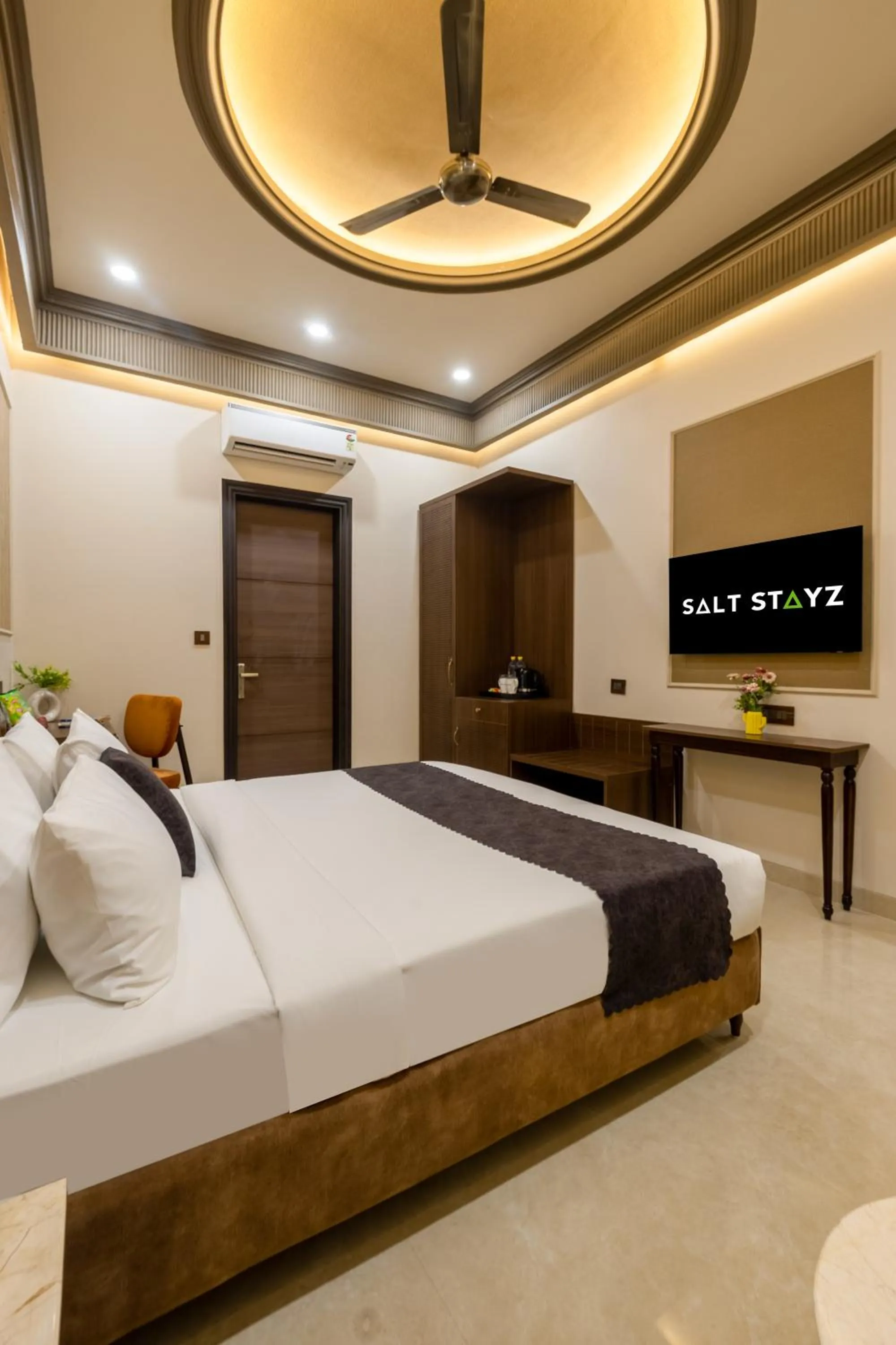 Bed in Saltstayz Autograph - Connaught Place
