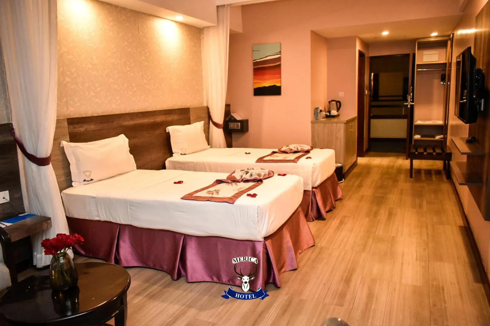 Bedroom, Bed in Merica Hotel