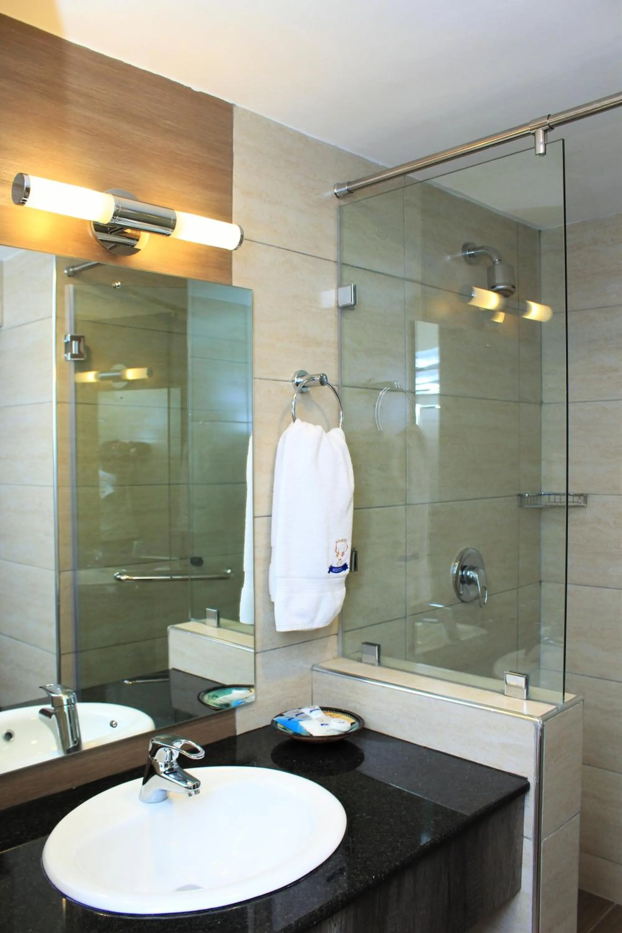 Shower in Merica Hotel