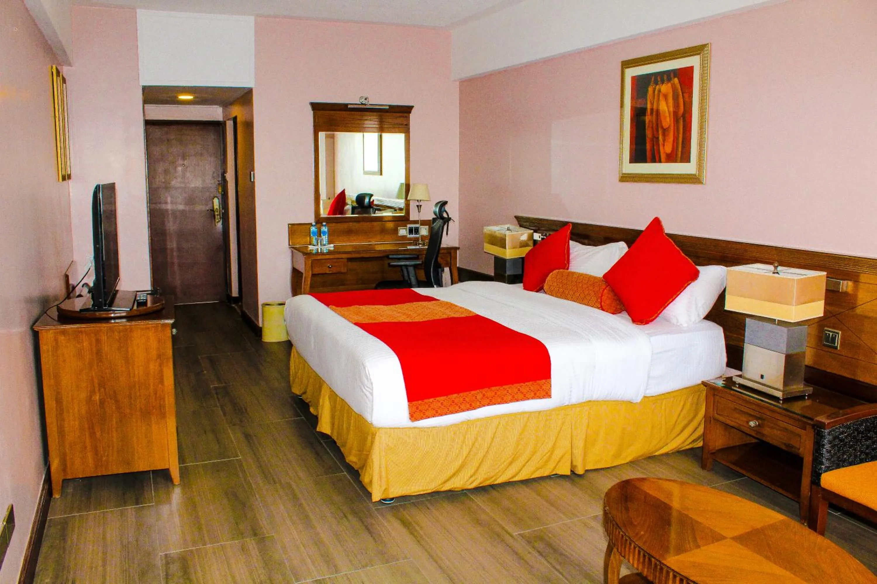 Bedroom, Bed in Merica Hotel