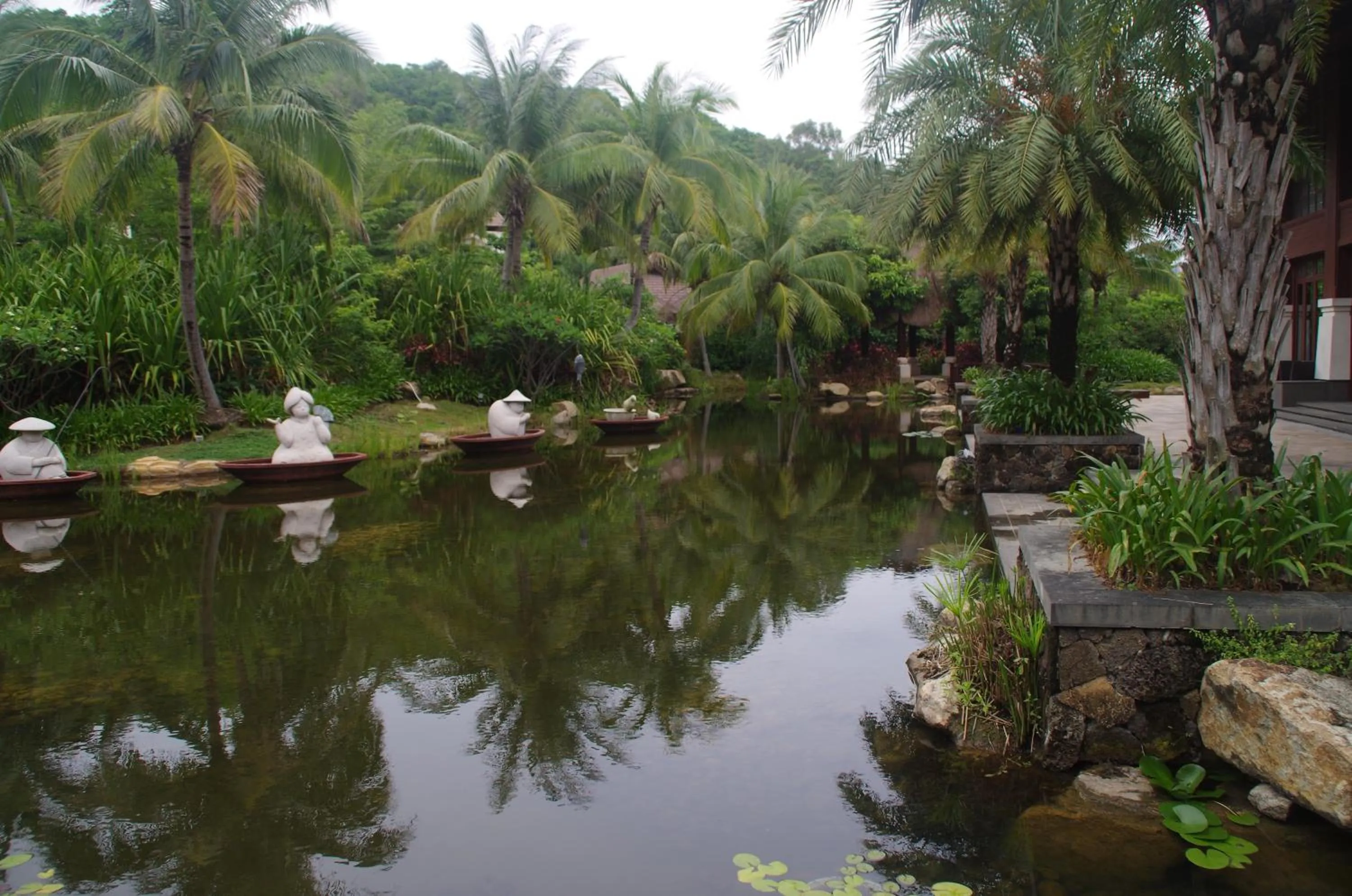Garden in Stony Brook Villa Jianguo Resort Sanya