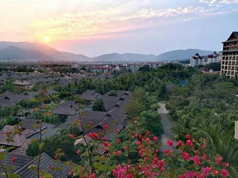 Garden view in Stony Brook Villa Jianguo Resort Sanya