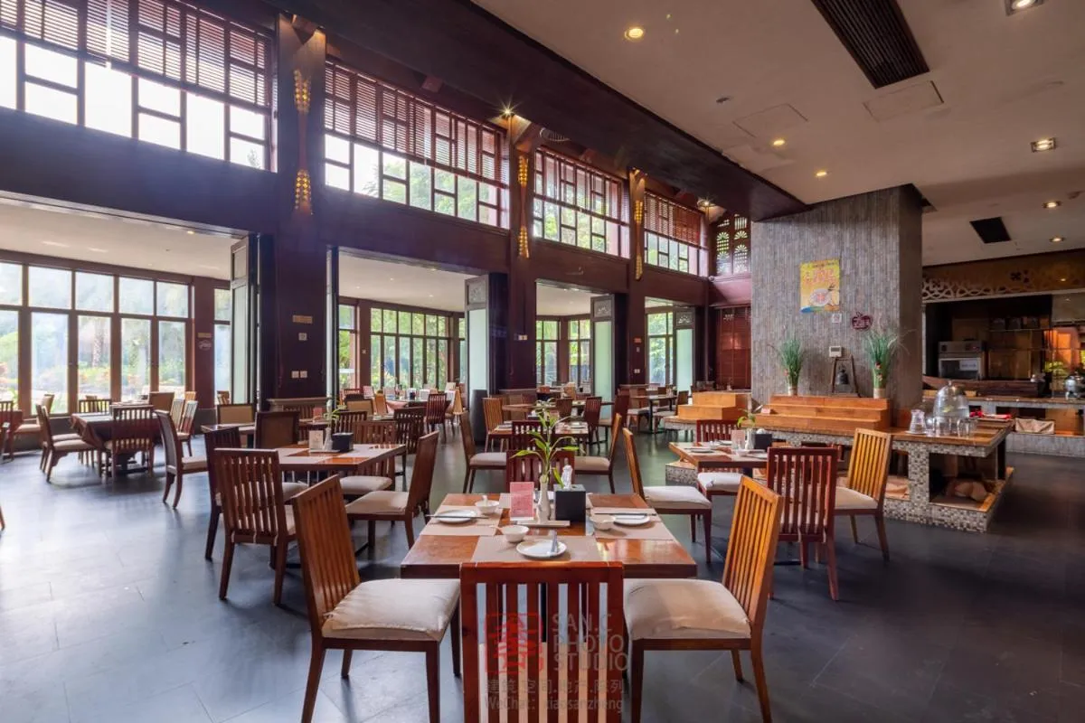 Restaurant/places to eat in Stony Brook Villa Jianguo Resort Sanya