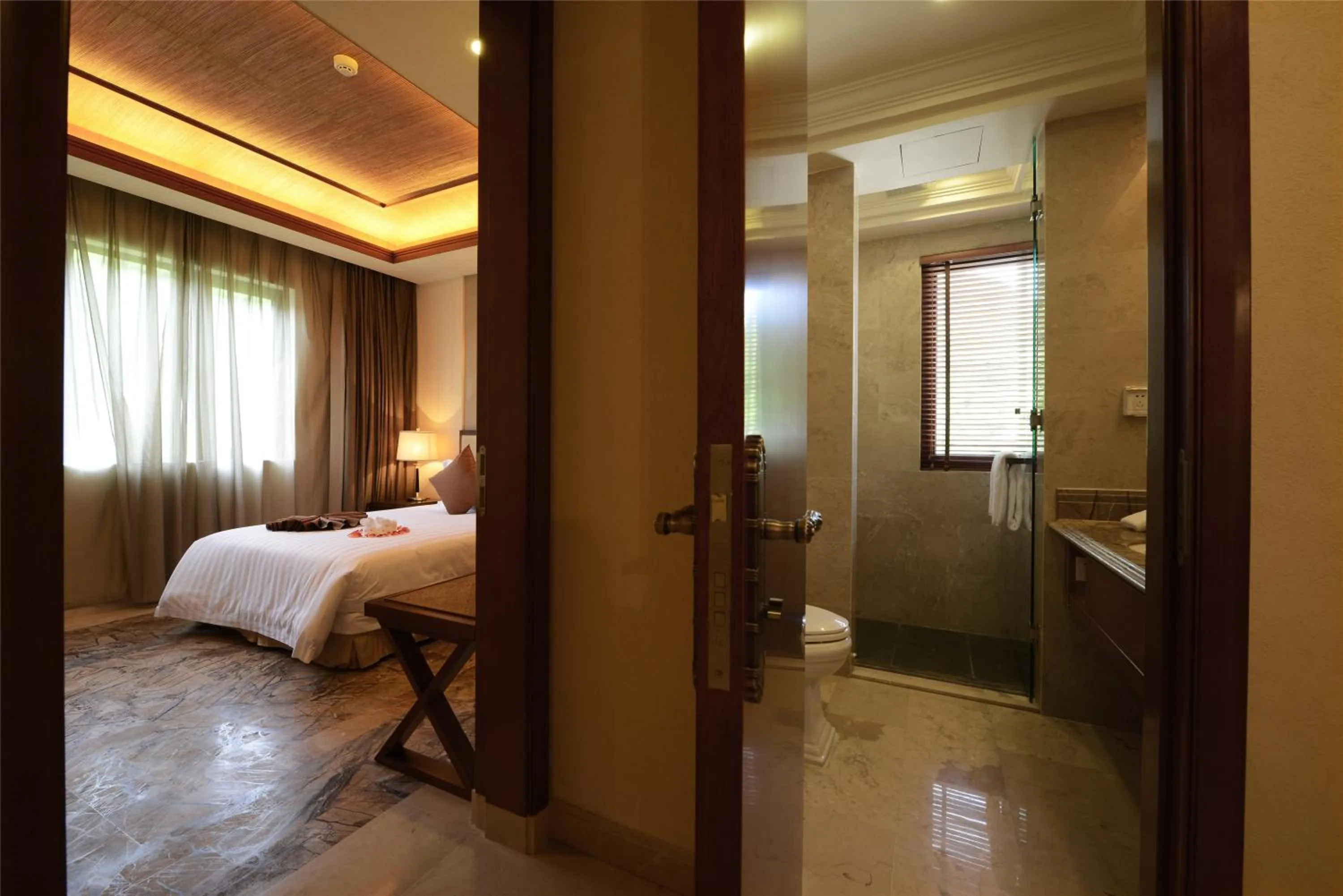 Bathroom, Bed in Stony Brook Villa Jianguo Resort Sanya