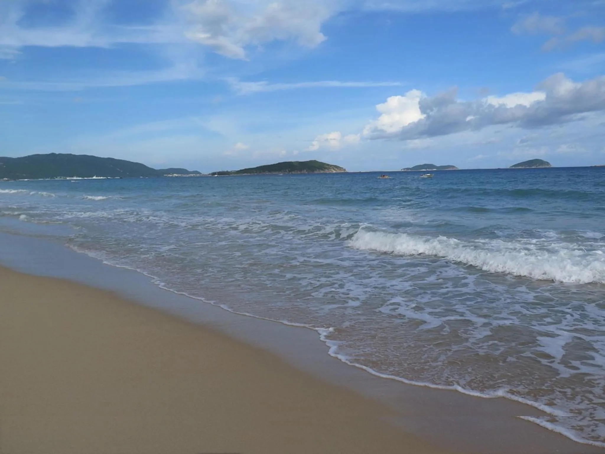 Beach in Stony Brook Villa Jianguo Resort Sanya