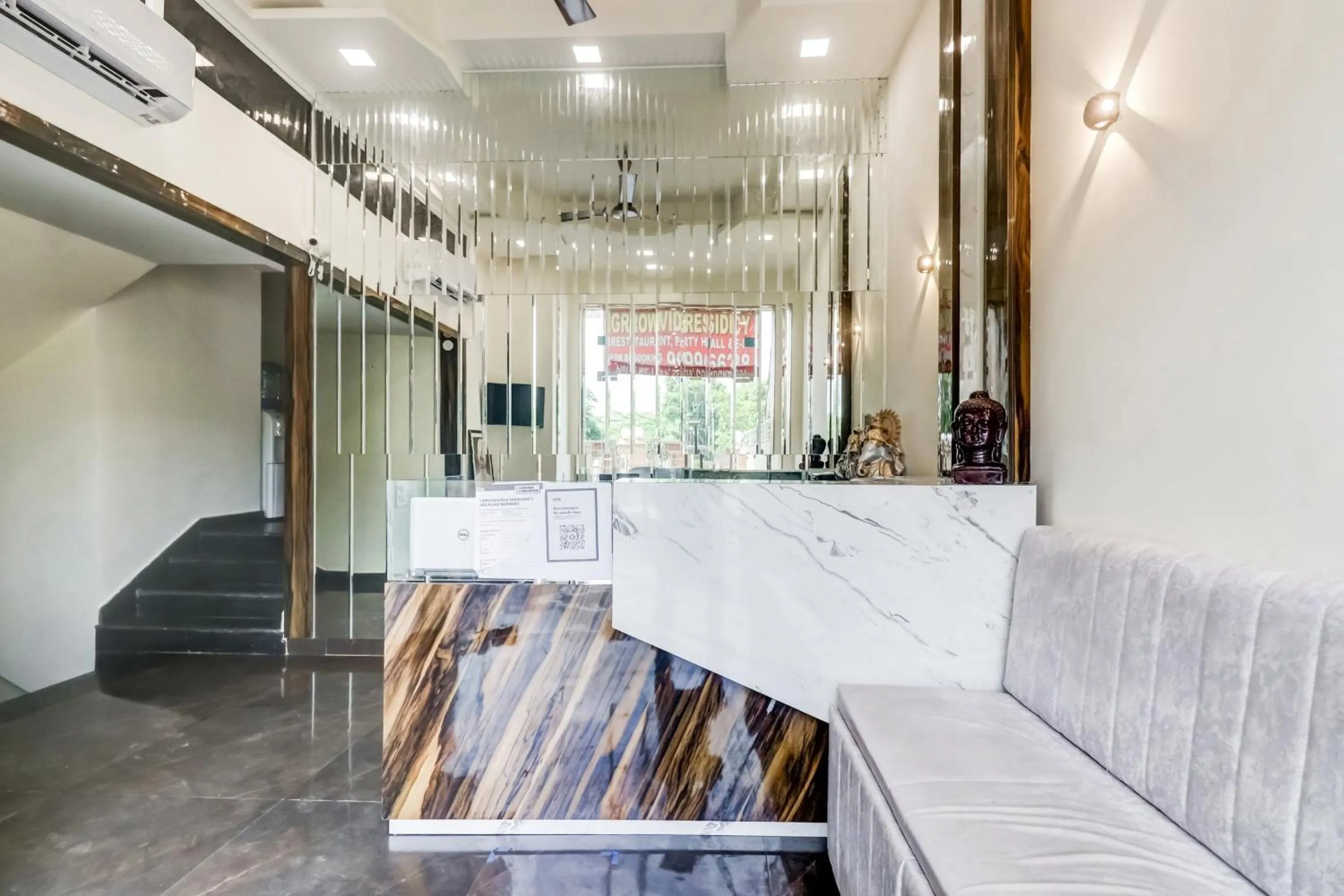 Lobby or reception in Hotel O Metro suites