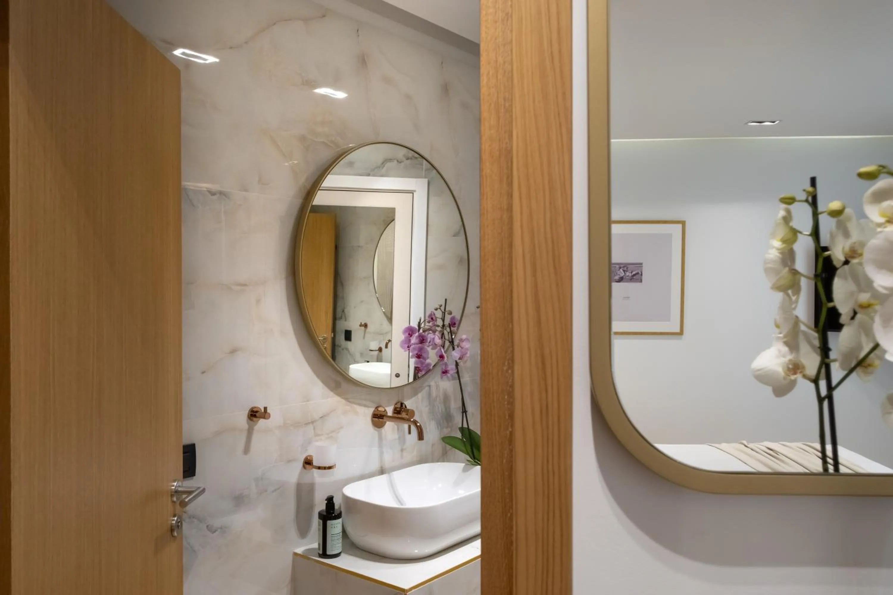 Bathroom in Aeolian Spirit Suites