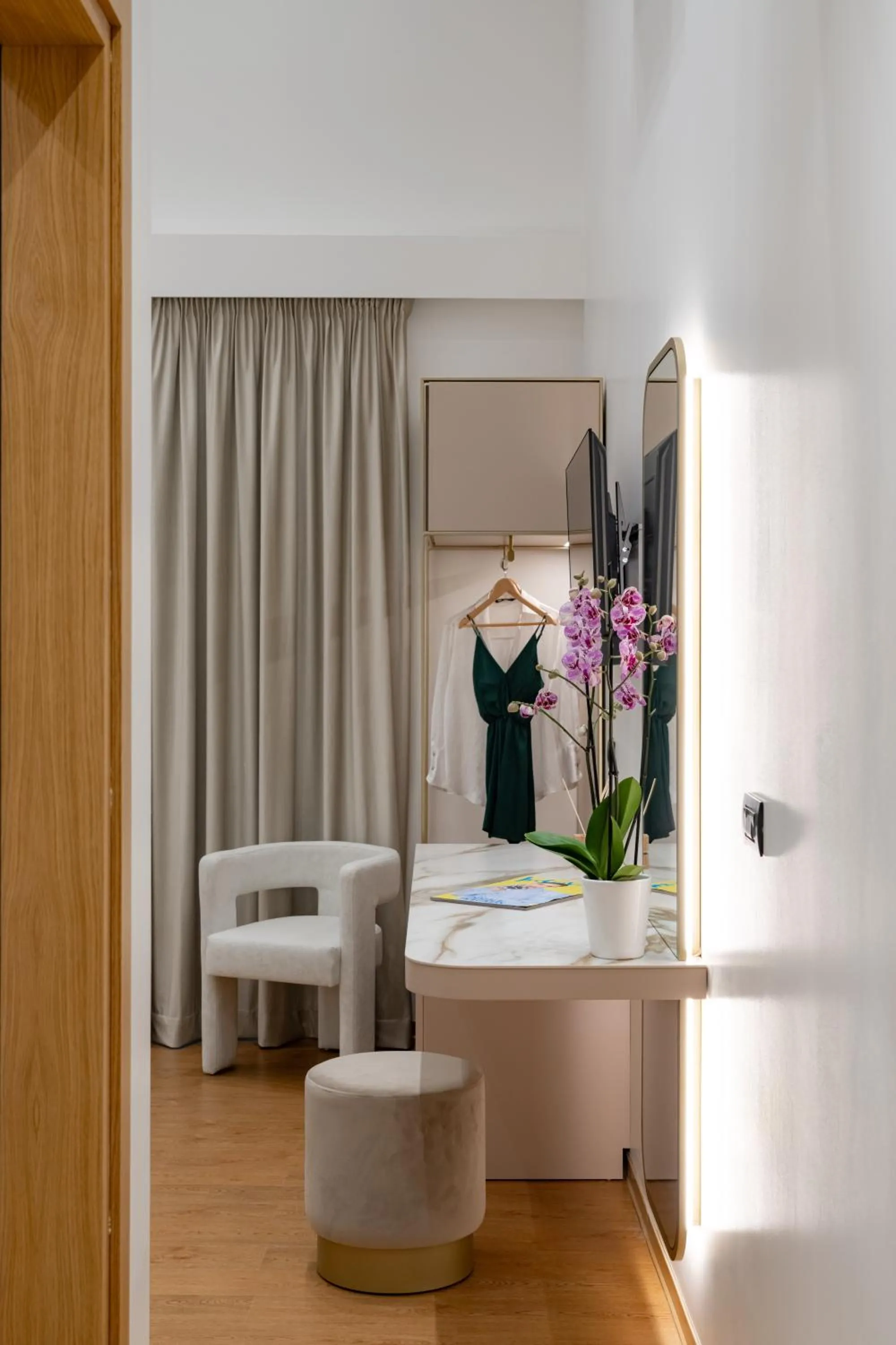 Living room in Aeolian Spirit Suites