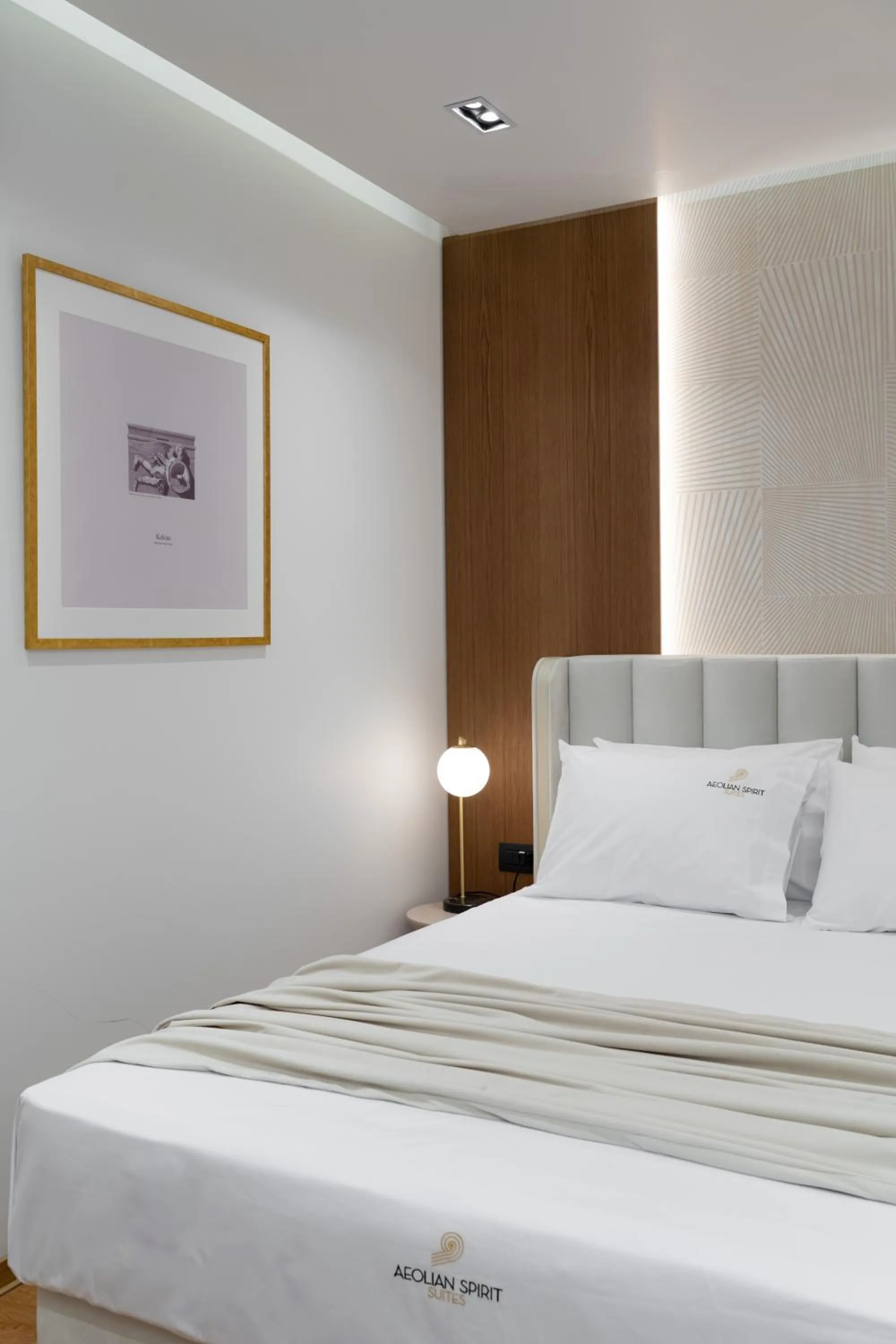 Bed in Aeolian Spirit Suites
