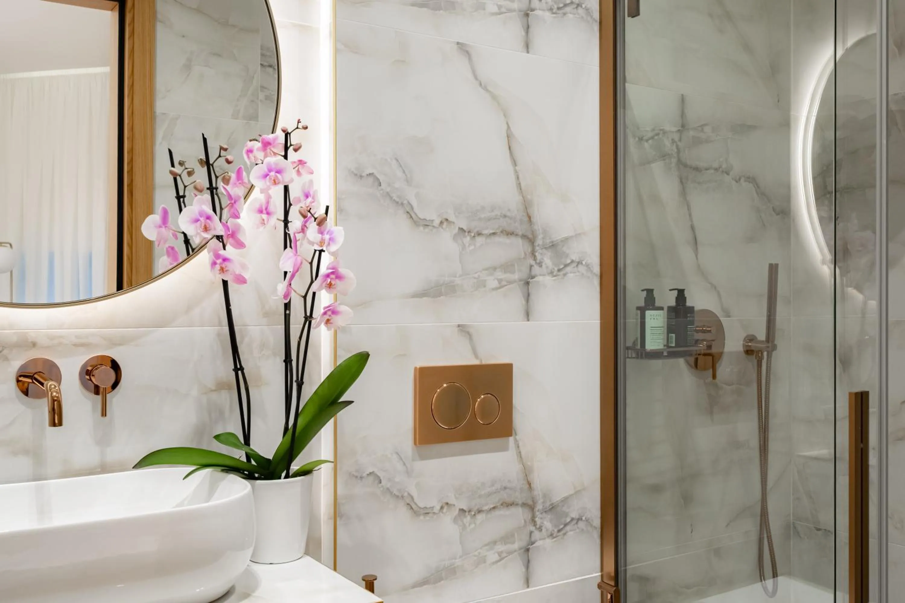 Bathroom in Aeolian Spirit Suites