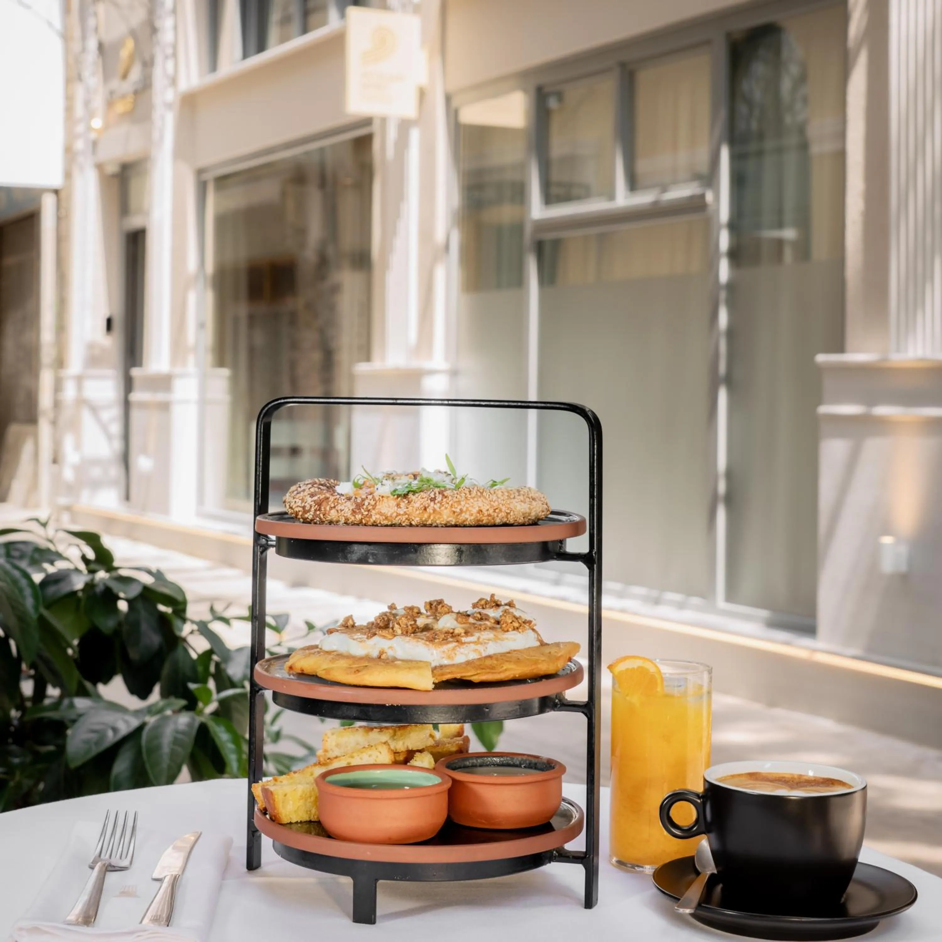 Breakfast in Aeolian Spirit Suites