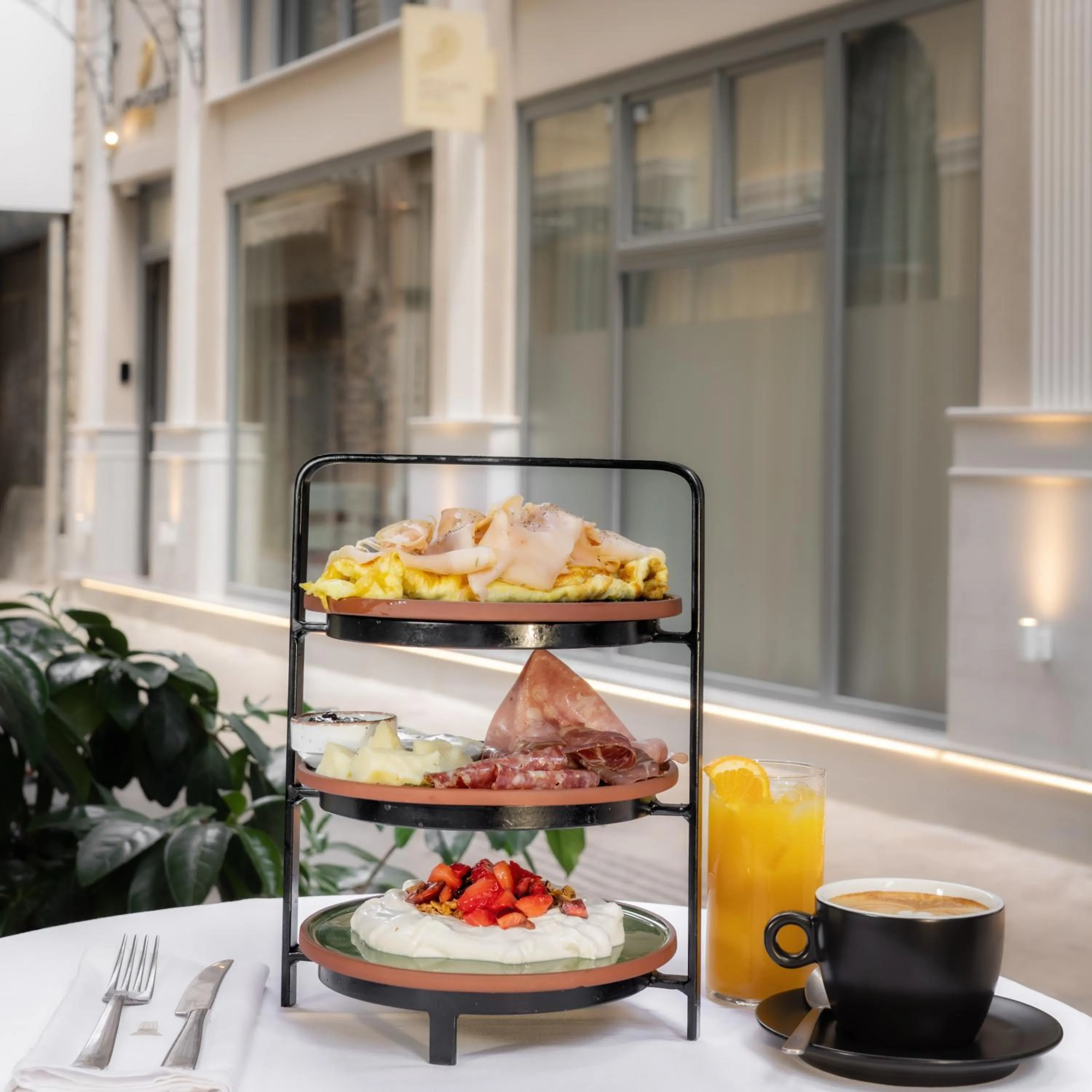 Breakfast in Aeolian Spirit Suites
