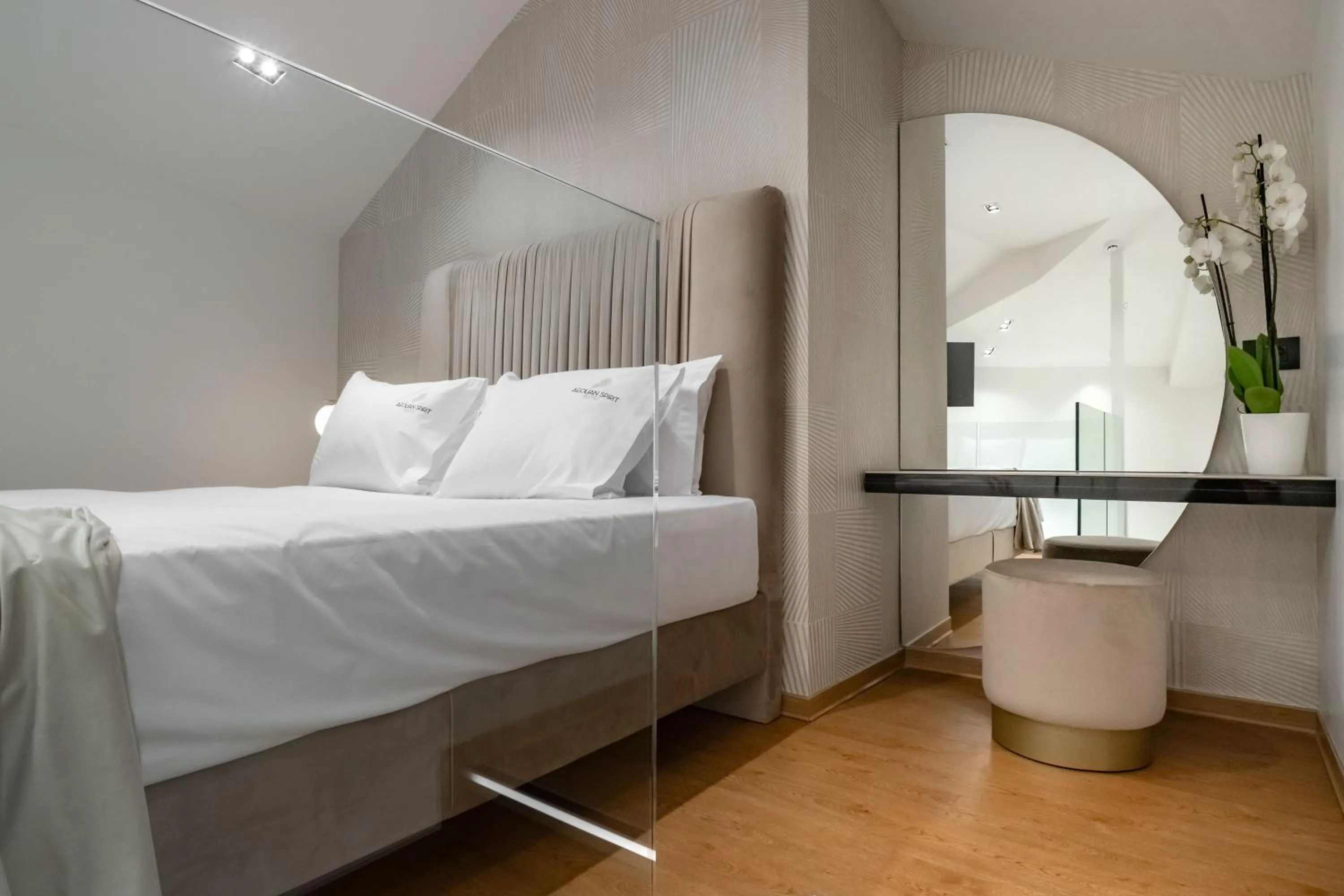 Bed in Aeolian Spirit Suites