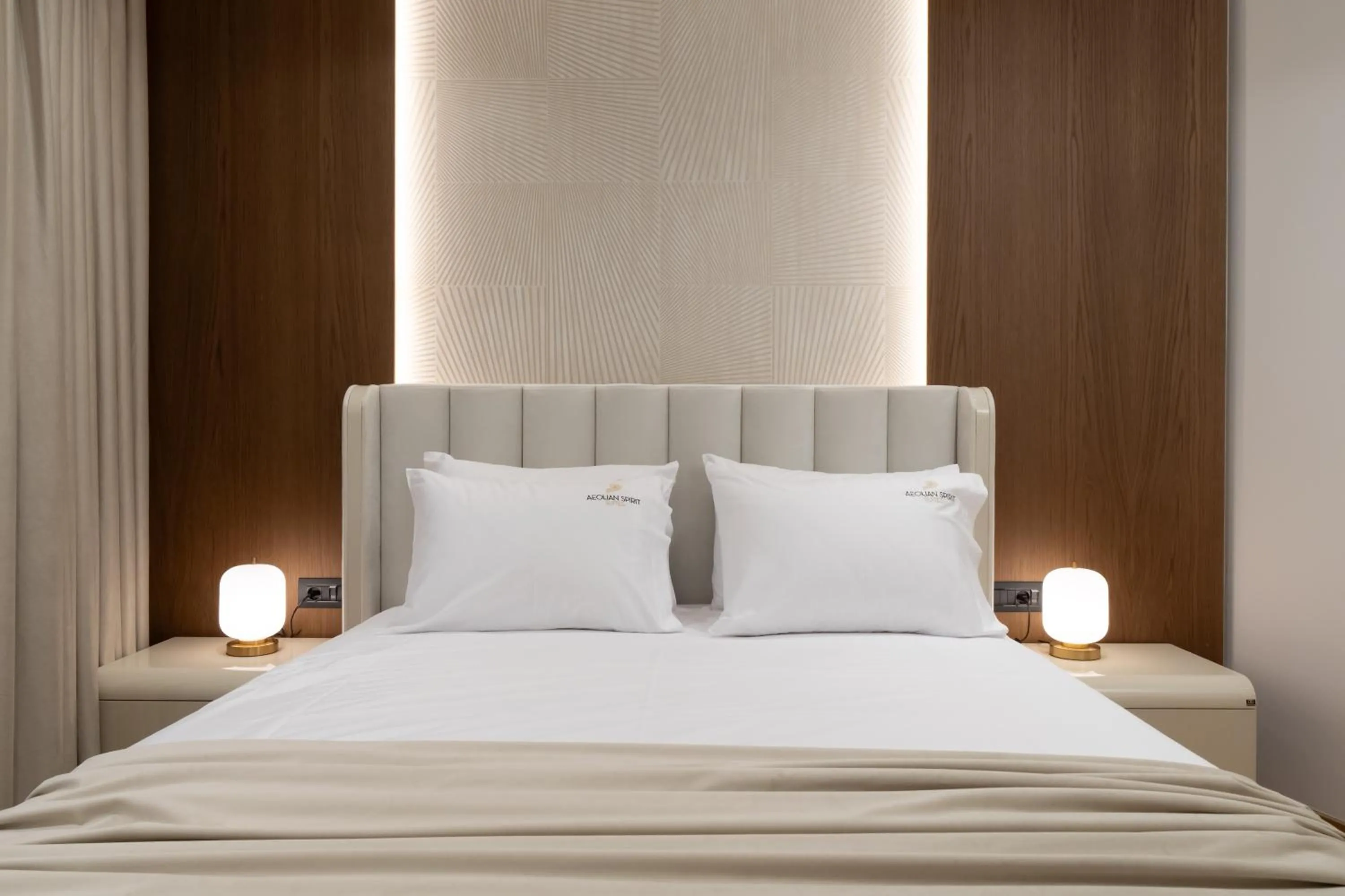 Bed in Aeolian Spirit Suites