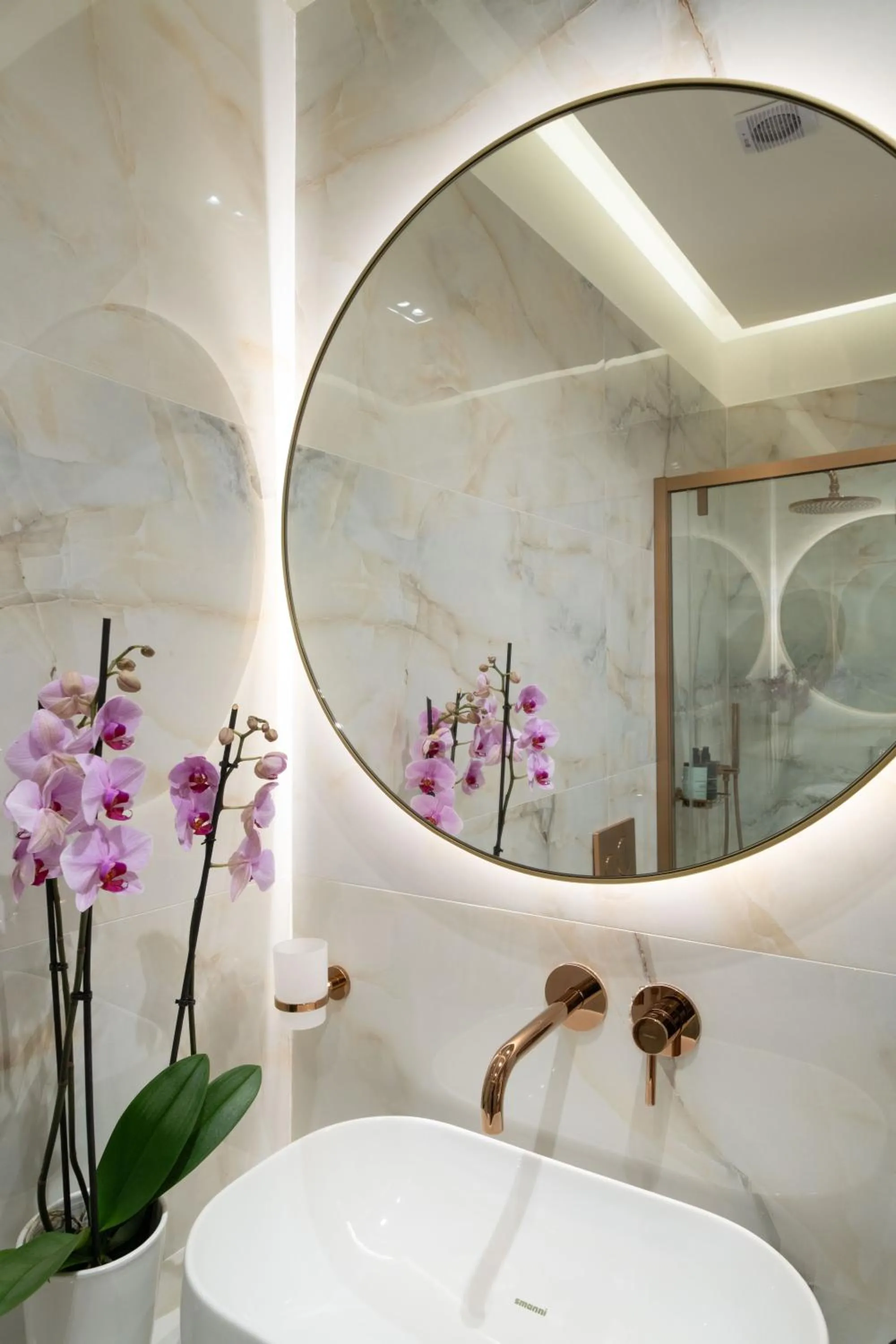 Bathroom in Aeolian Spirit Suites