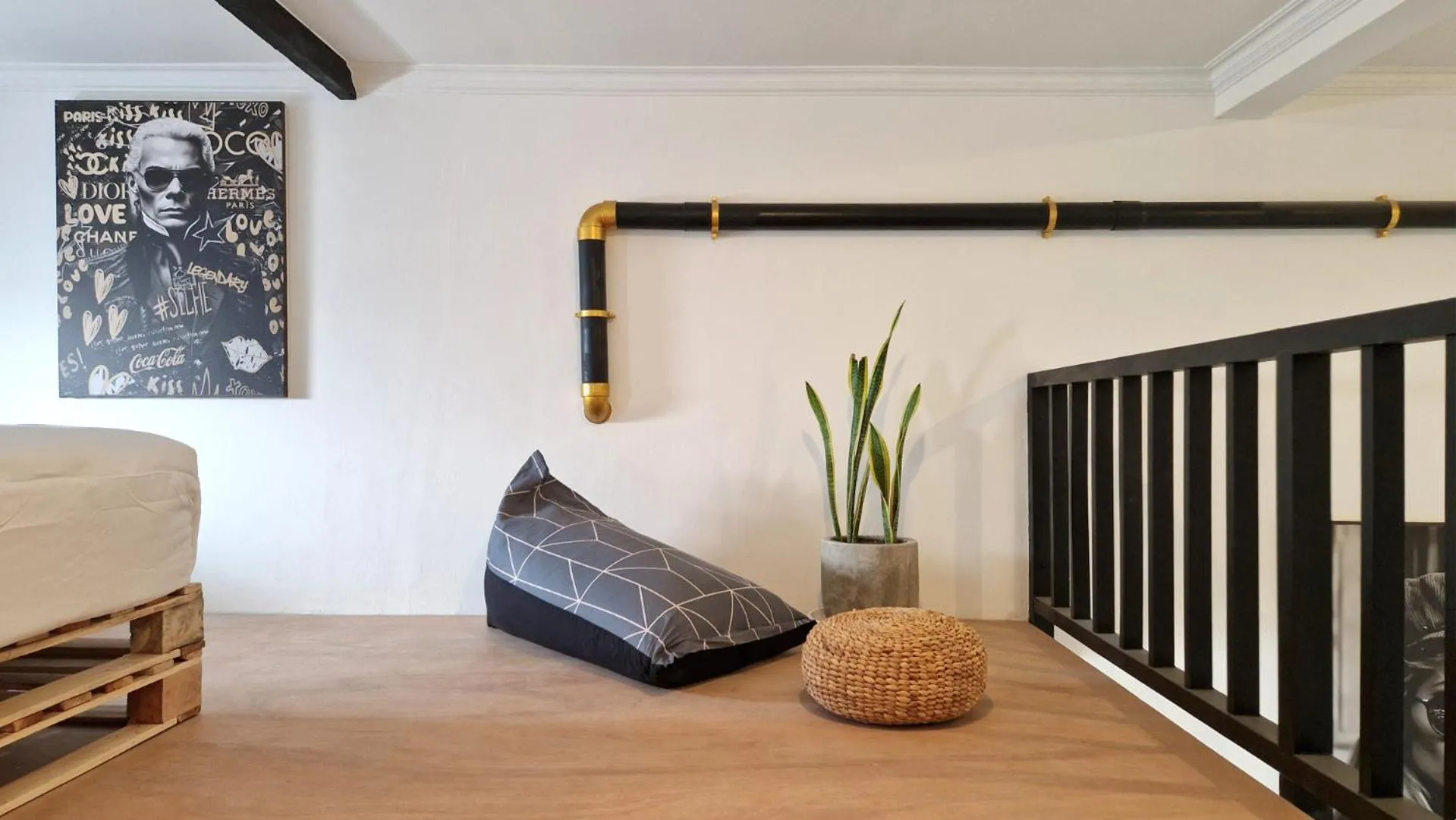 Bed in Nice Place To Stay - Rooftop Apartments