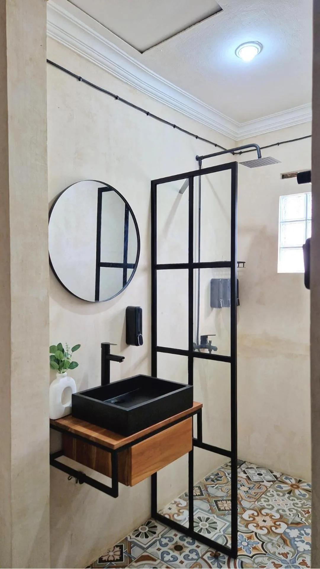 Bathroom in Nice Place To Stay - Rooftop Apartments