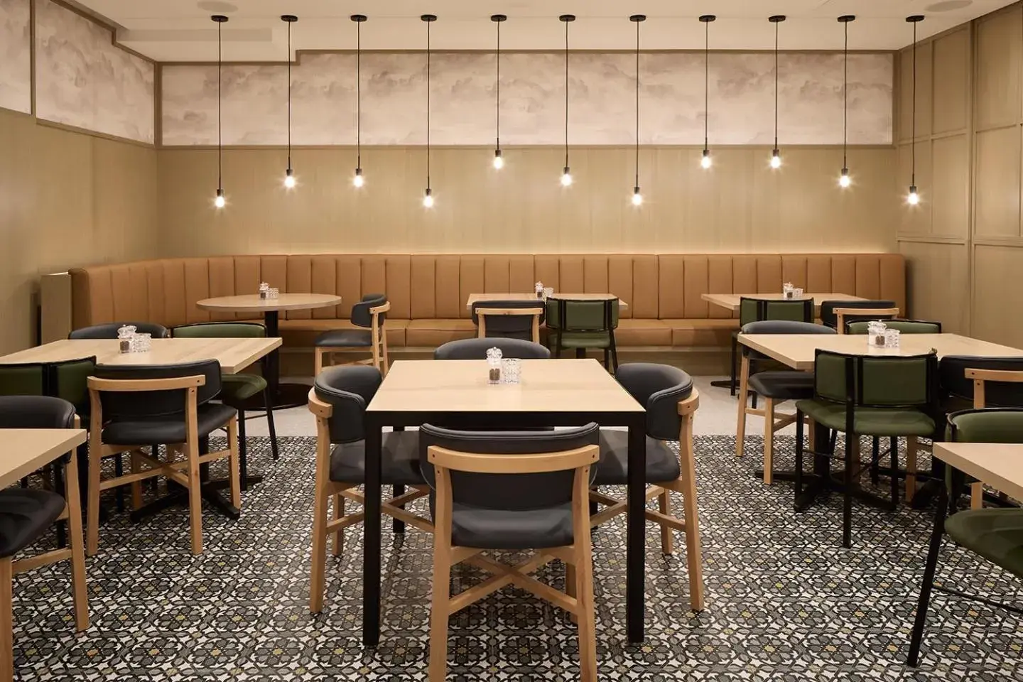 Restaurant/places to eat in Hyatt Place Montreal Airport Restaurant/places to eat in Hyatt Place Montreal Airport