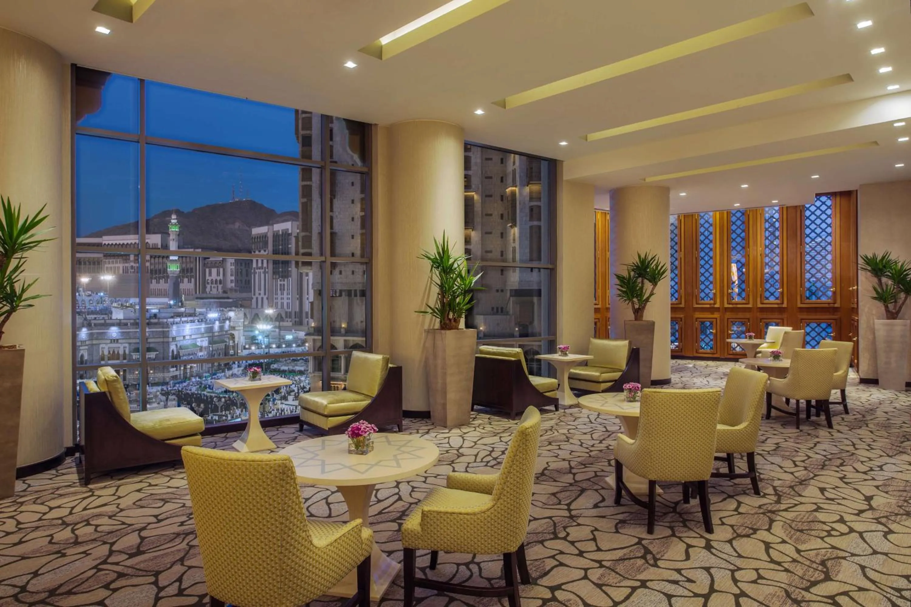 Restaurant/places to eat in Jabal Omar Hyatt Regency Makkah