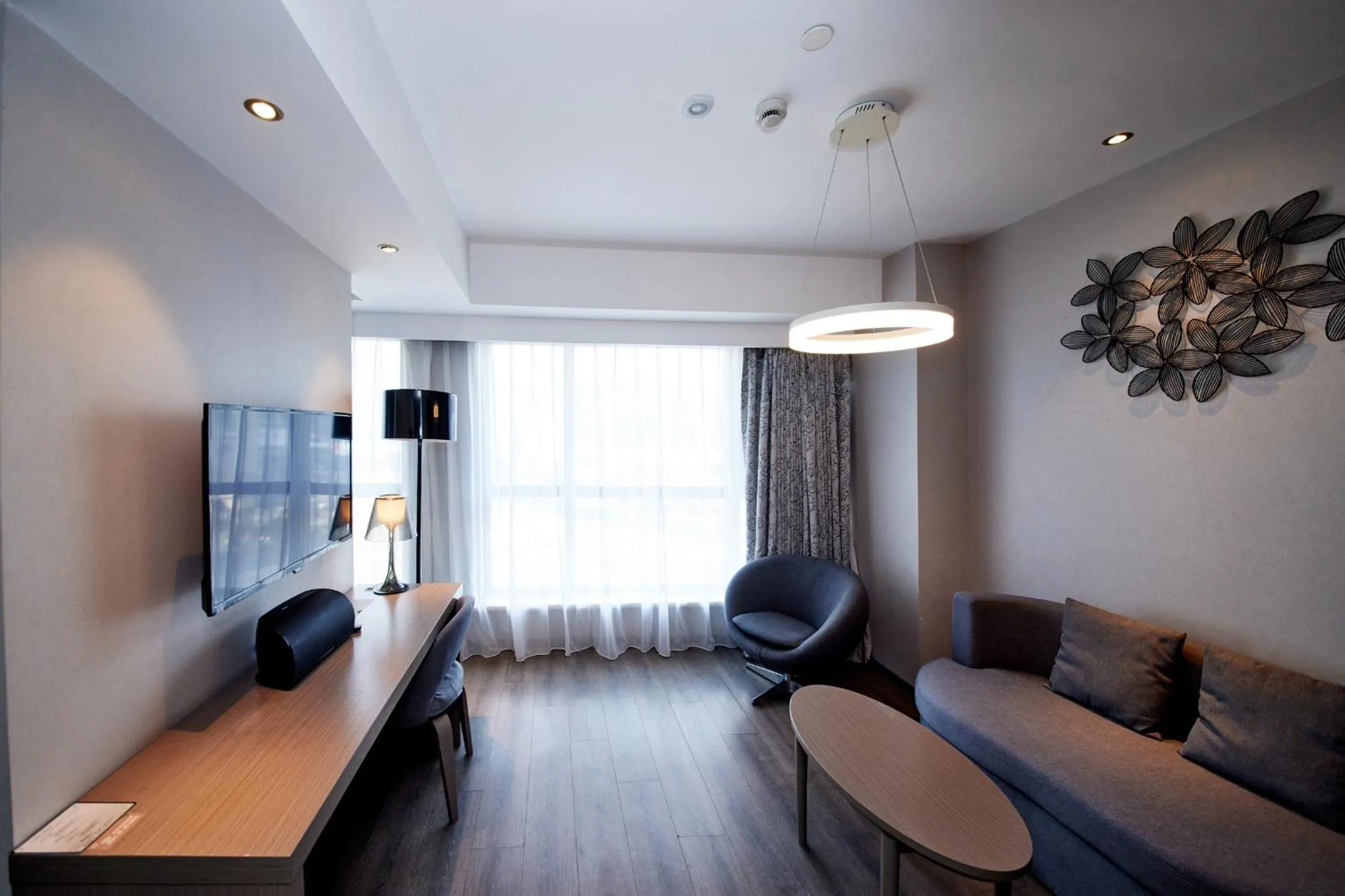 Photo of the whole room in Orange Hotel Shanghai Hongkou Football Stadium Branch
