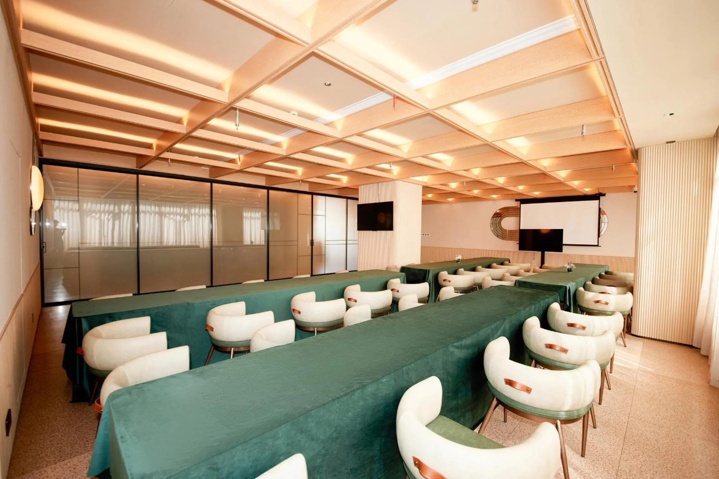 TV and multimedia in Orange Hotel Shanghai Hongkou Football Stadium Branch