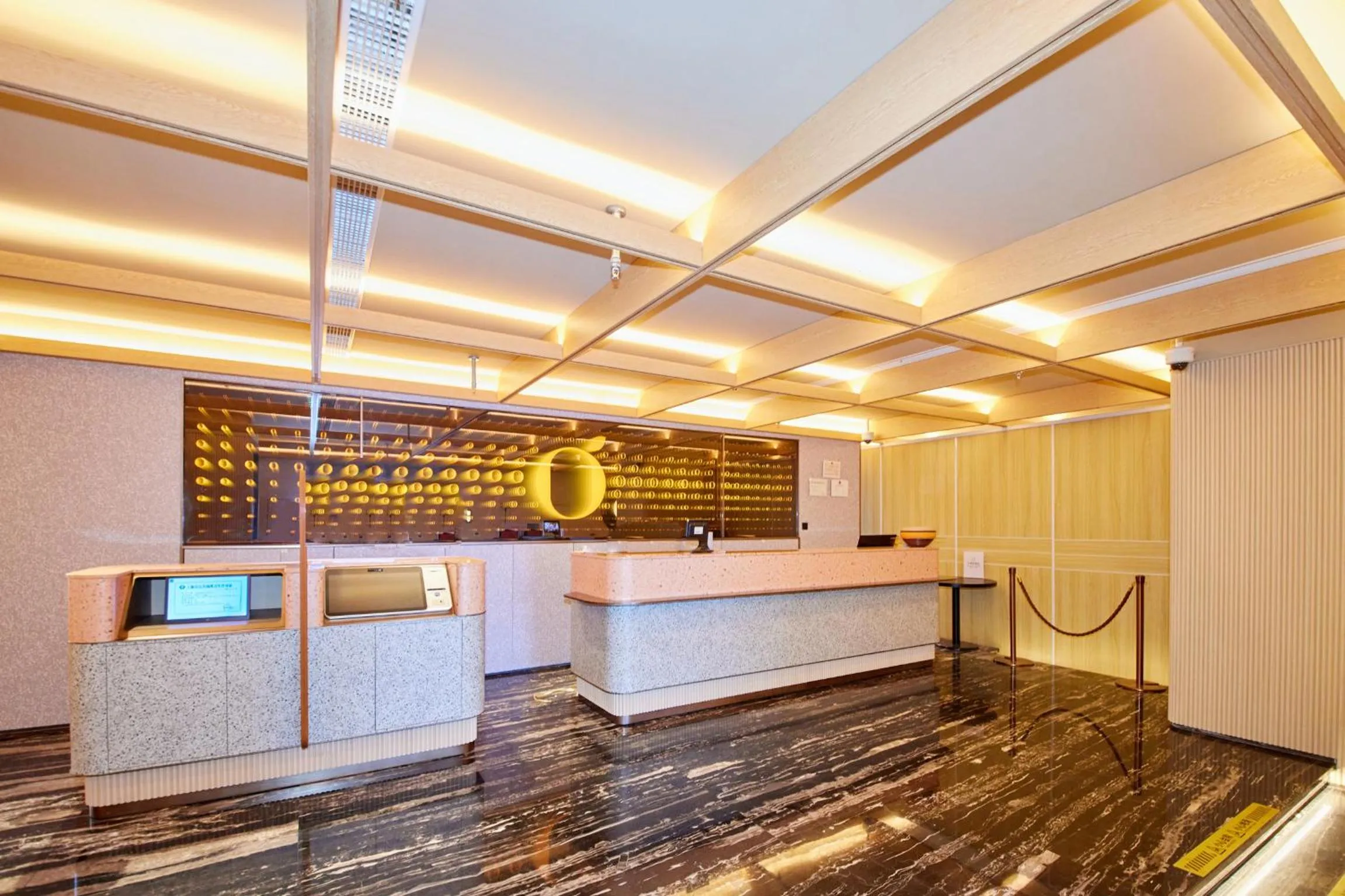 Lobby or reception in Orange Hotel Shanghai Hongkou Football Stadium Branch