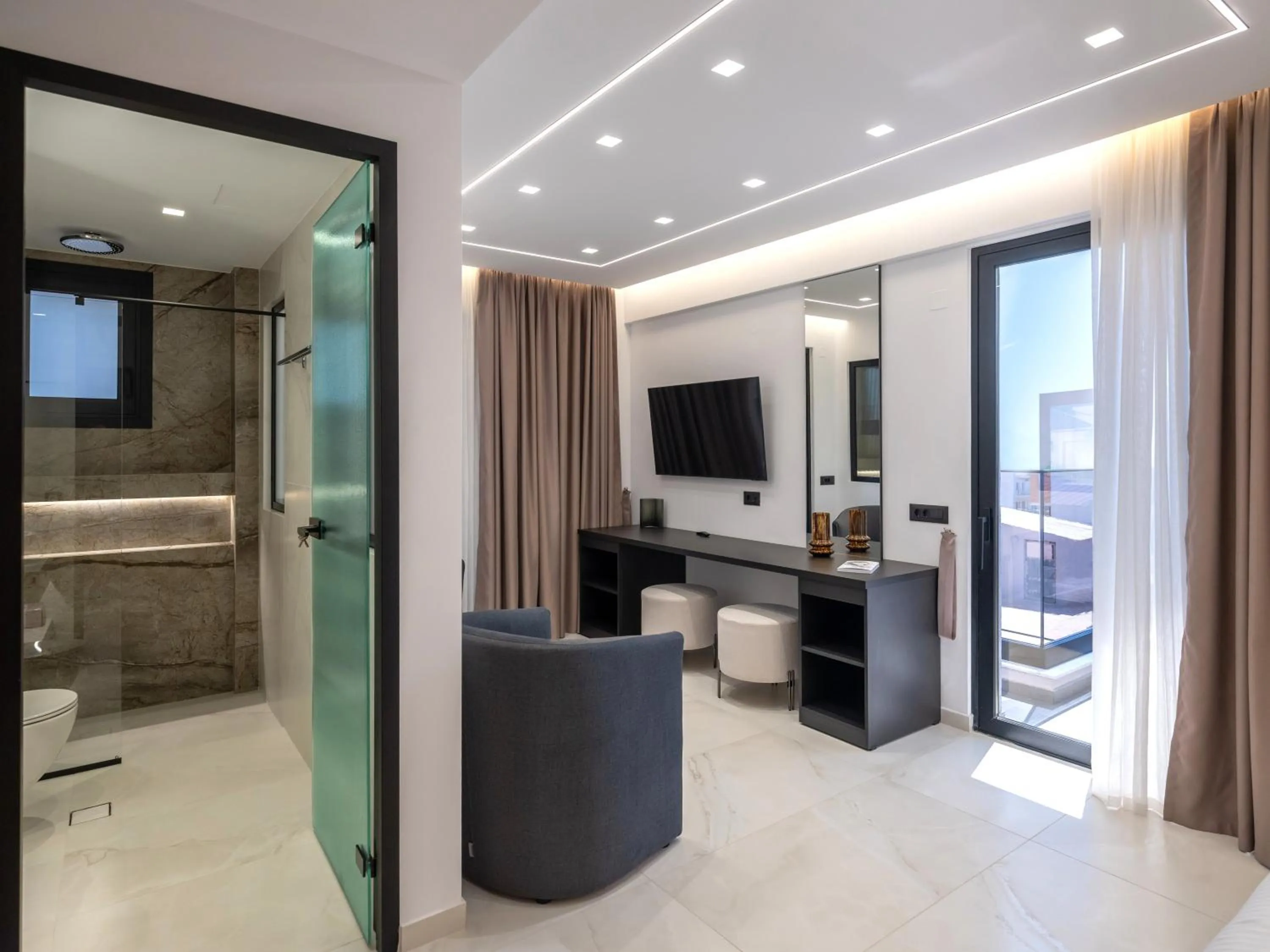 Bathroom in Captain Napoleon Paterakis CNP Luxurious Suites