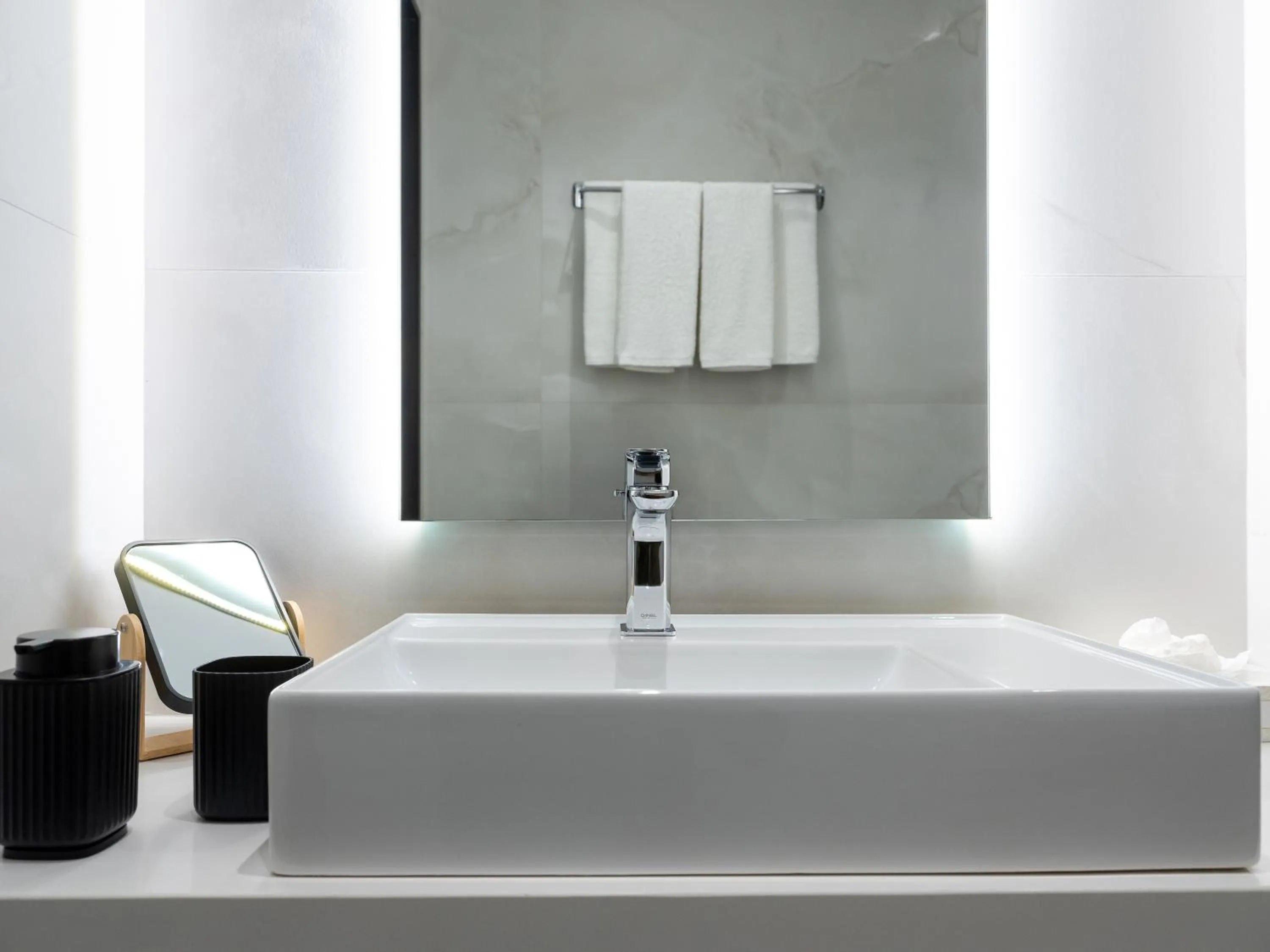 Bathroom, Bed in Captain Napoleon Paterakis CNP Luxurious Suites