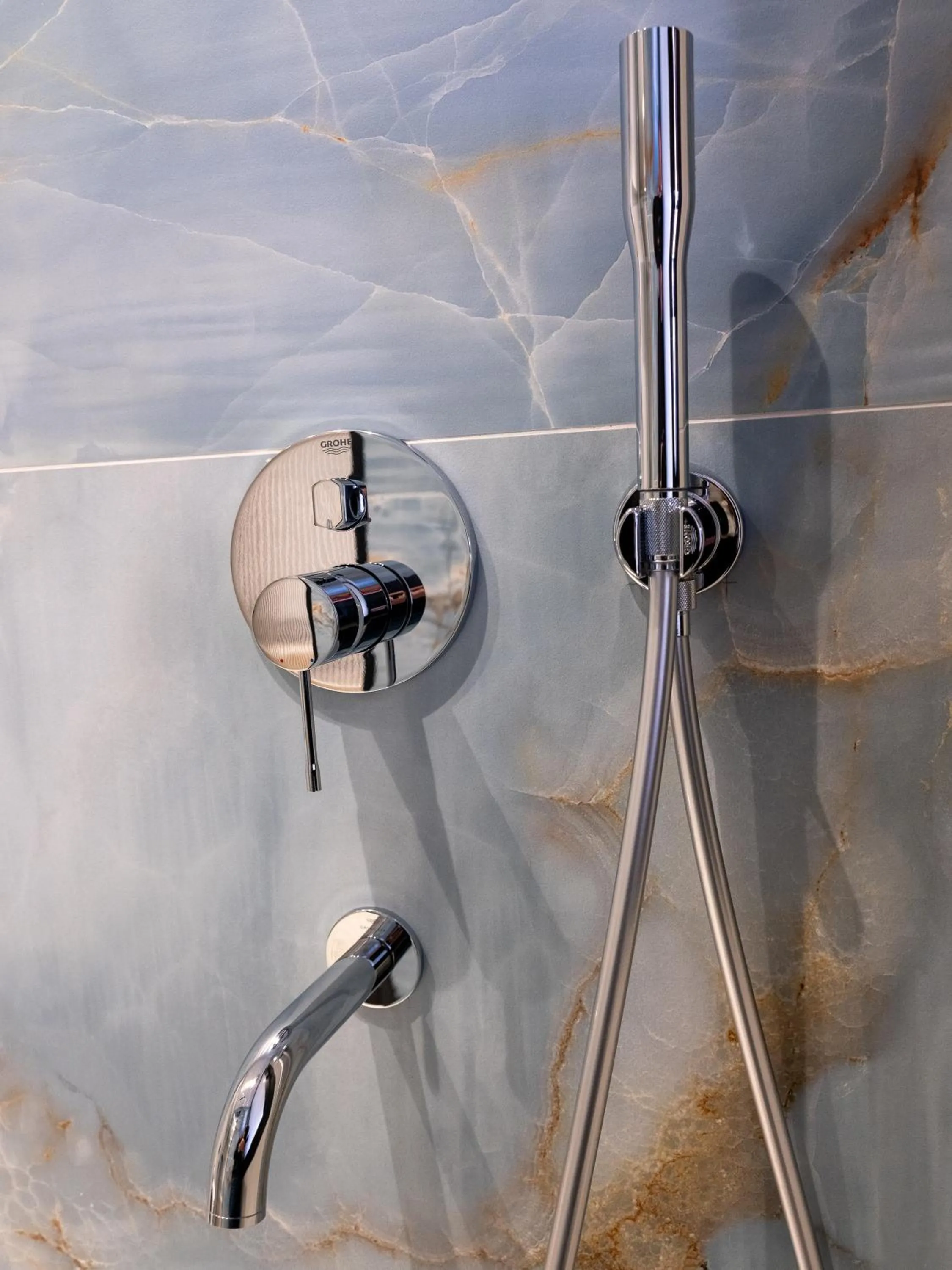 Shower in Captain Napoleon Paterakis CNP Luxurious Suites