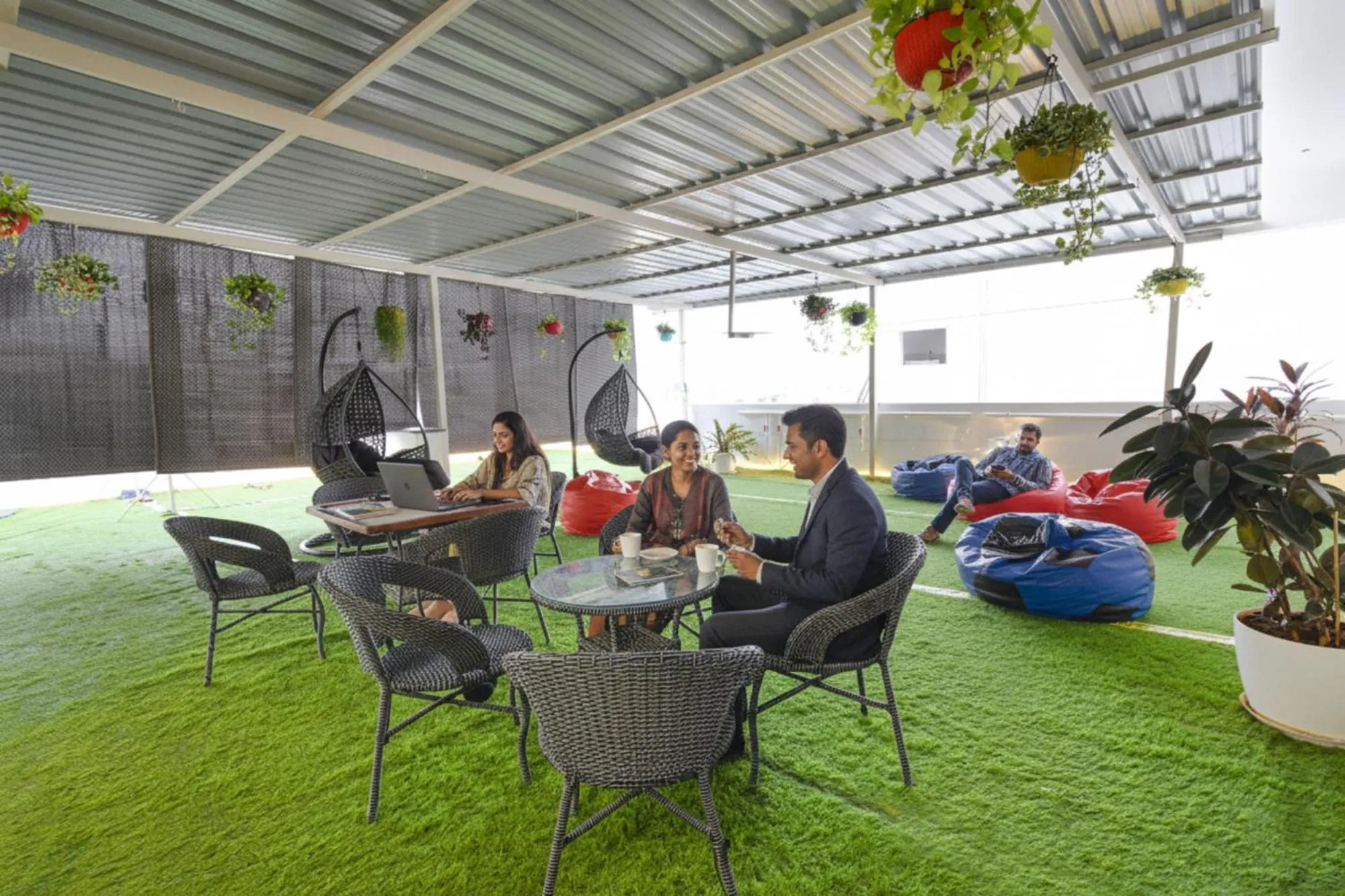 Restaurant/places to eat in FabHotel Prime Cozy - Nr Yashoda Hospital, Hitech City