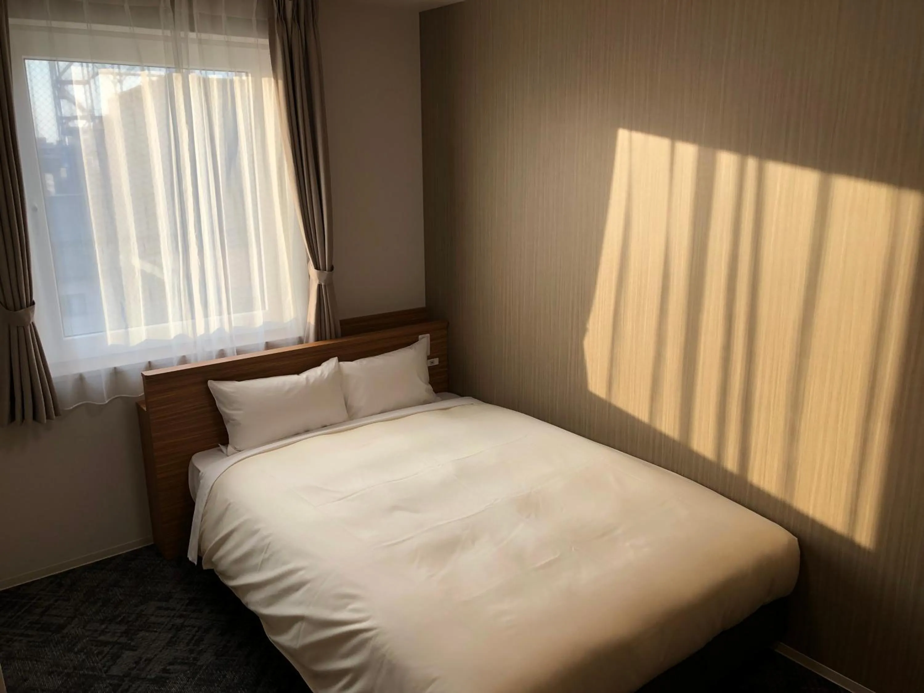 Photo of the whole room, Bed in Hotel Crown Hills GOI