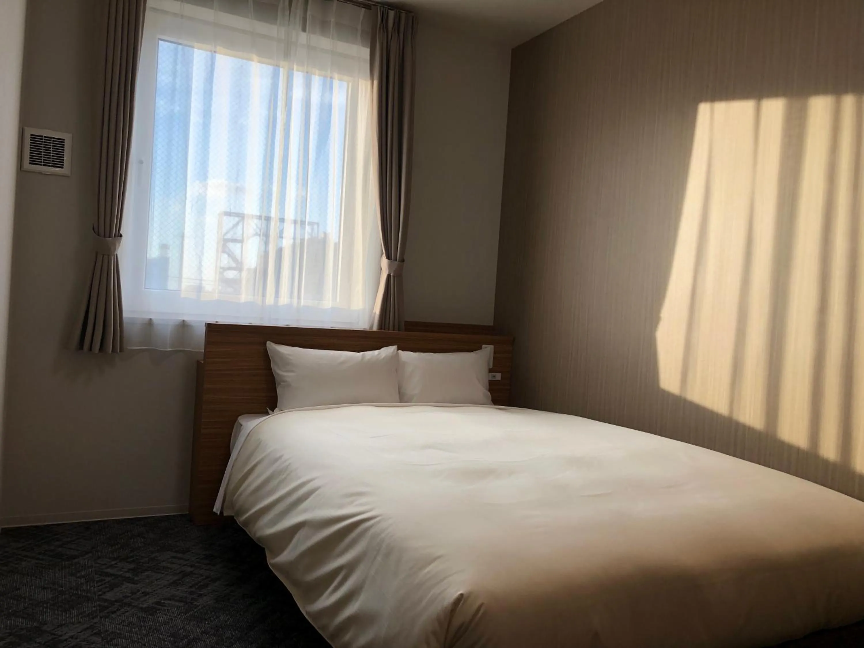 Photo of the whole room, Bed in Hotel Crown Hills GOI