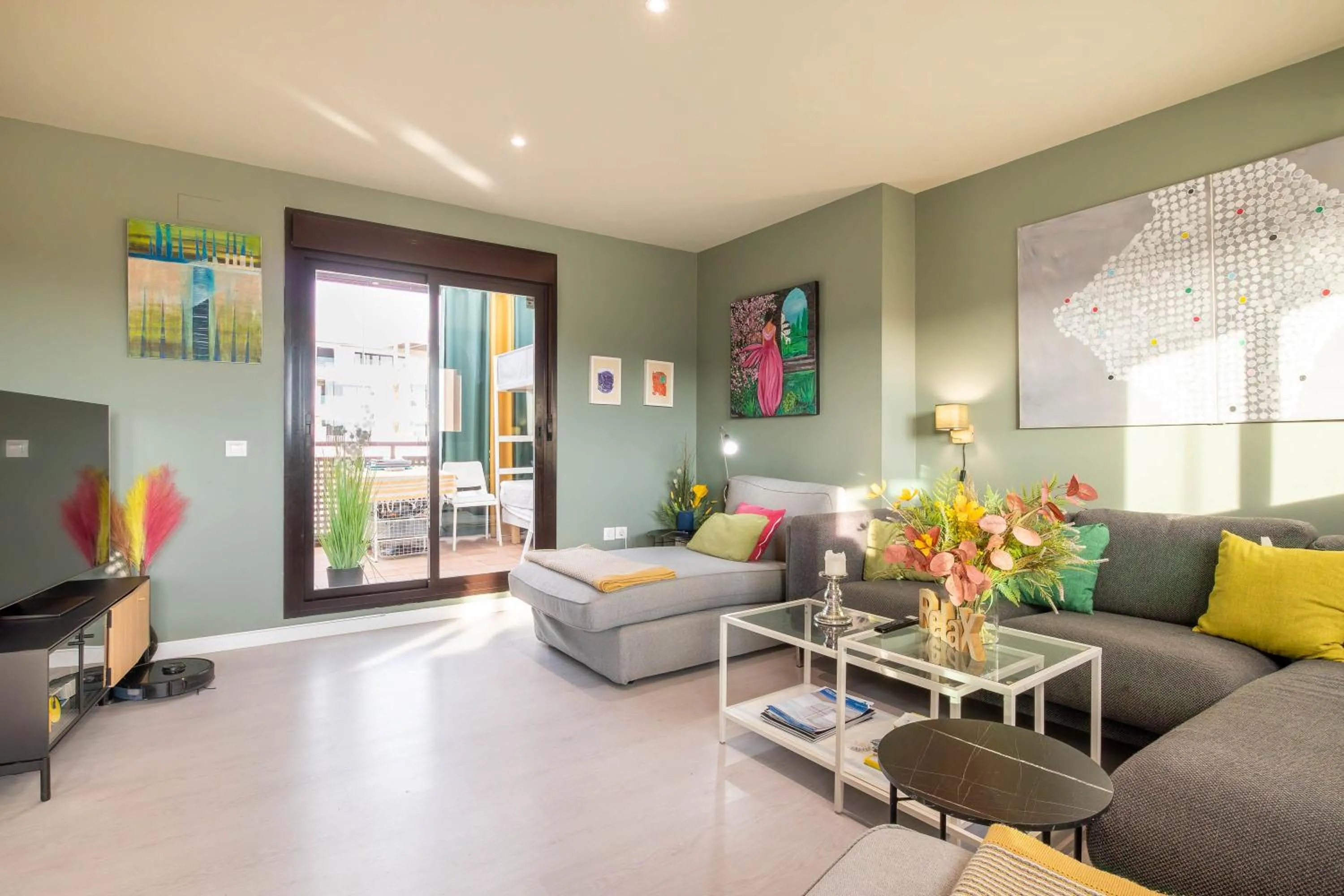 Living room in Luxury Cala Blanca Walking To Beach - Happy Rentals