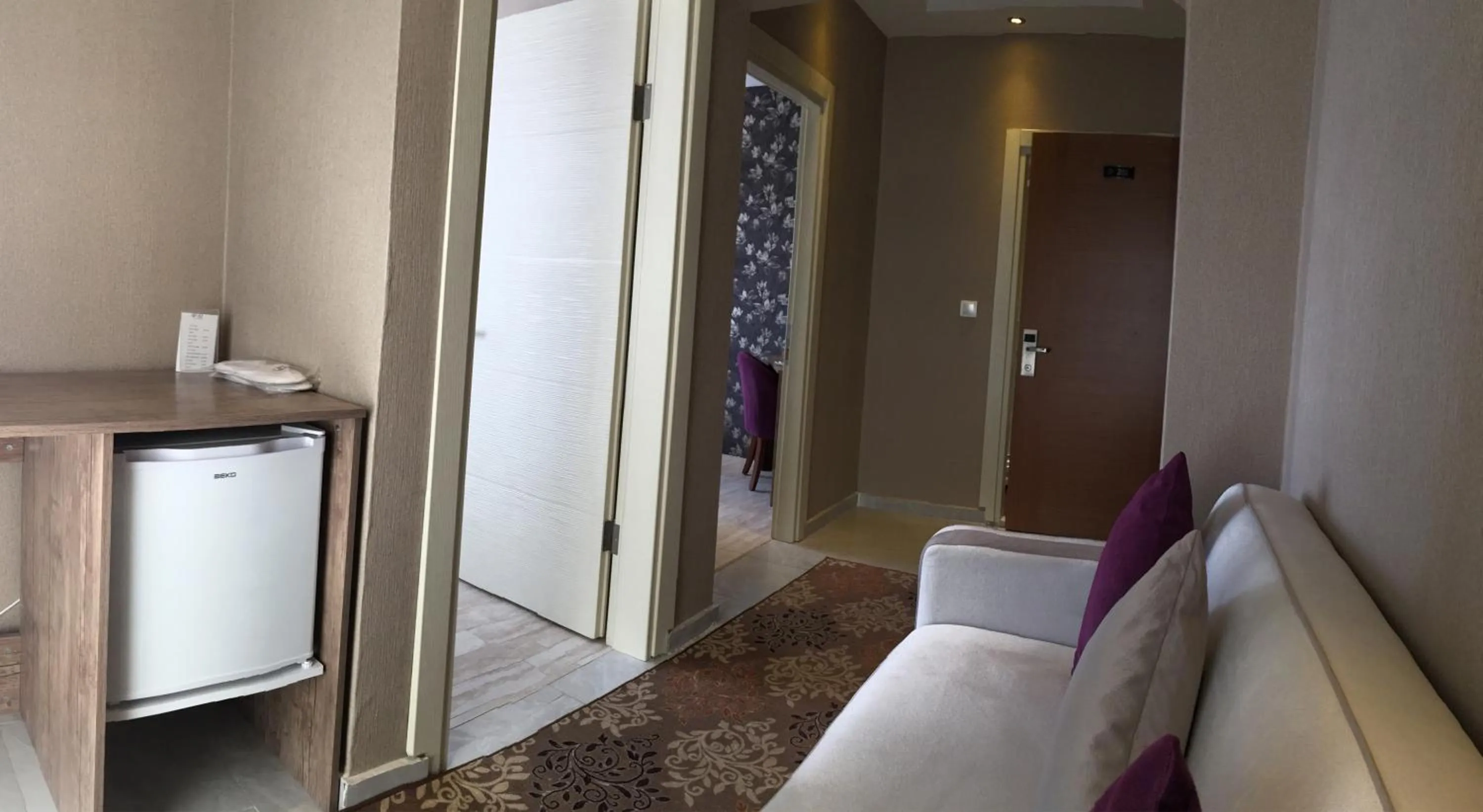 Coffee/tea facilities, Bed in Udi Hotel