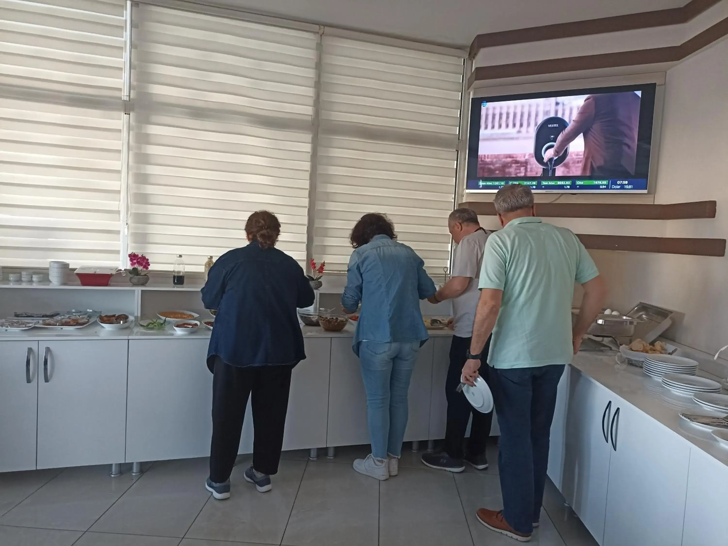 Breakfast in Udi Hotel Breakfast in Udi Hotel