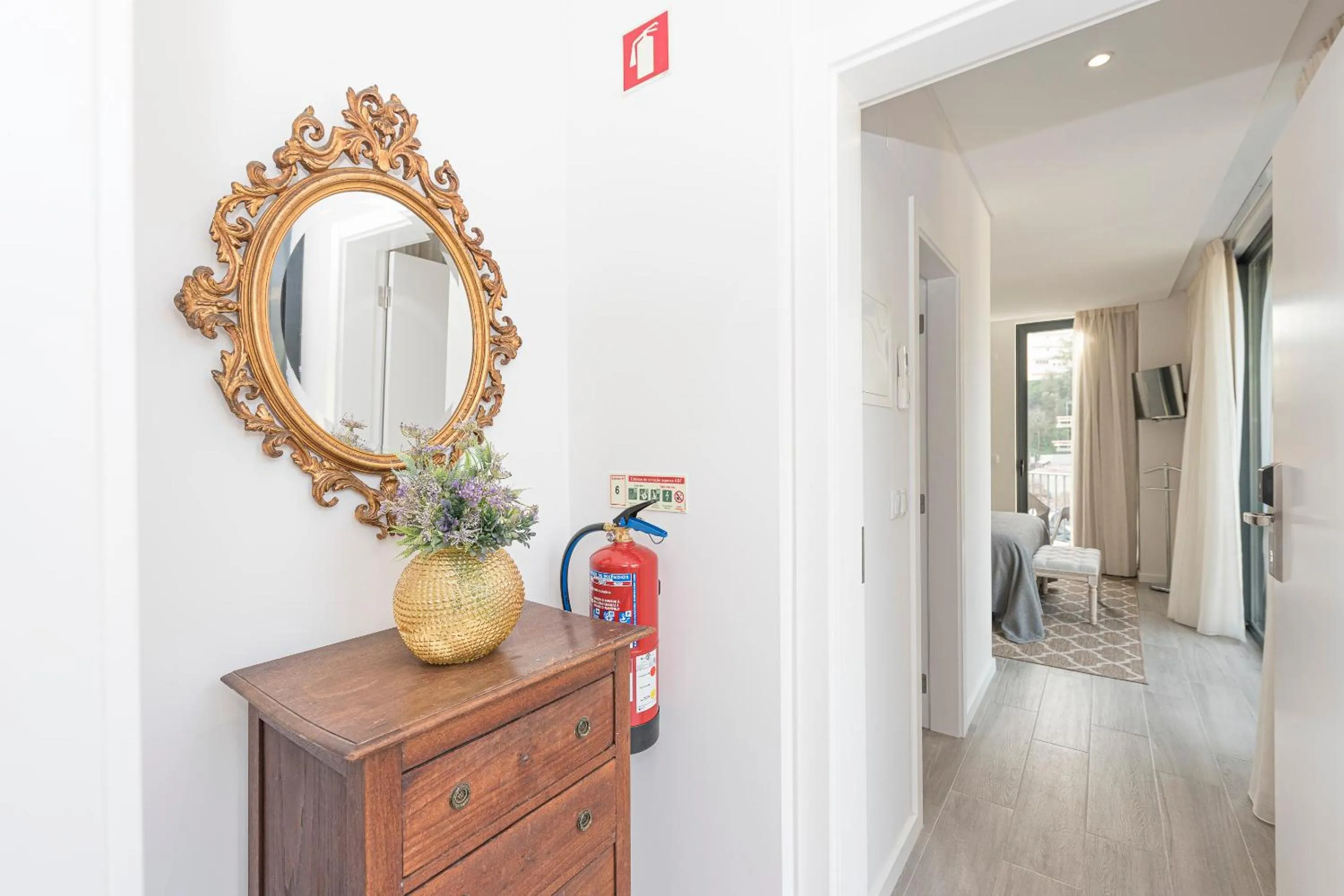 Facade/entrance in Estoril Village Guest House