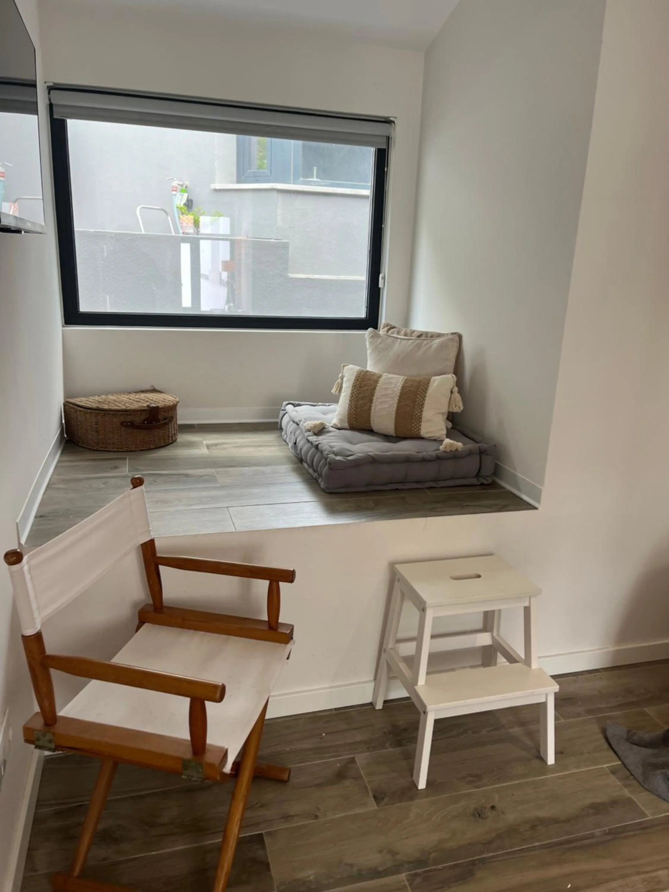 Seating area in Estoril Village Guest House