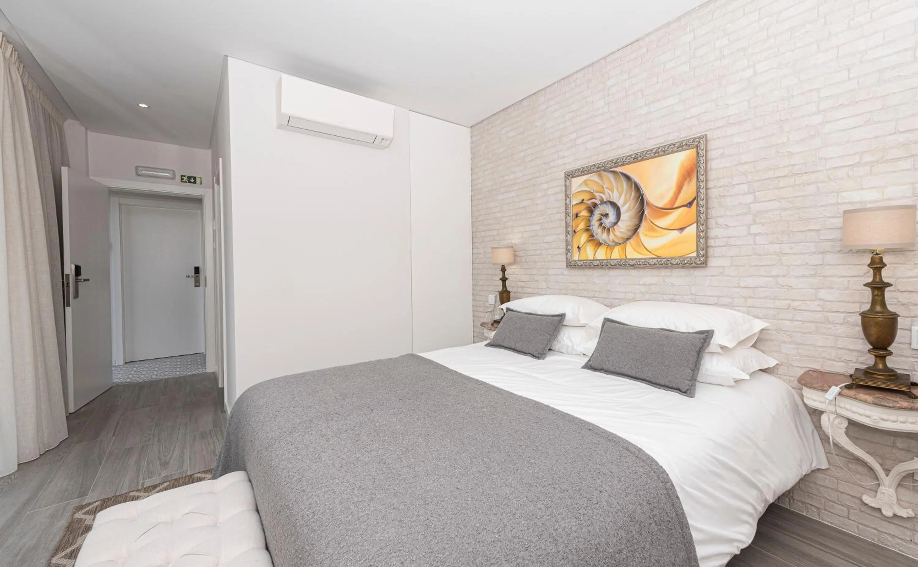 Bedroom, Bed in Estoril Village Guest House