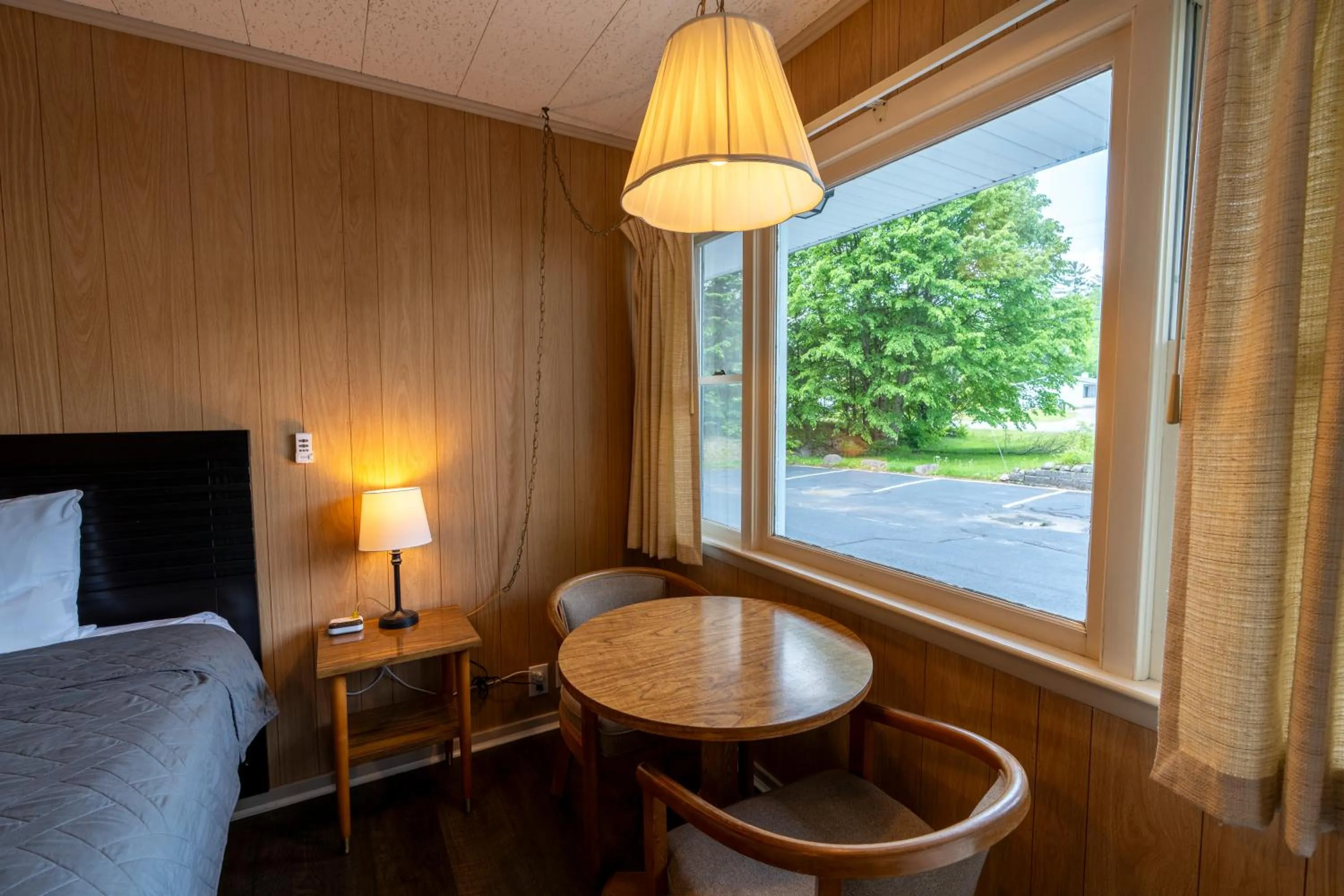 Mount Coolidge Motel