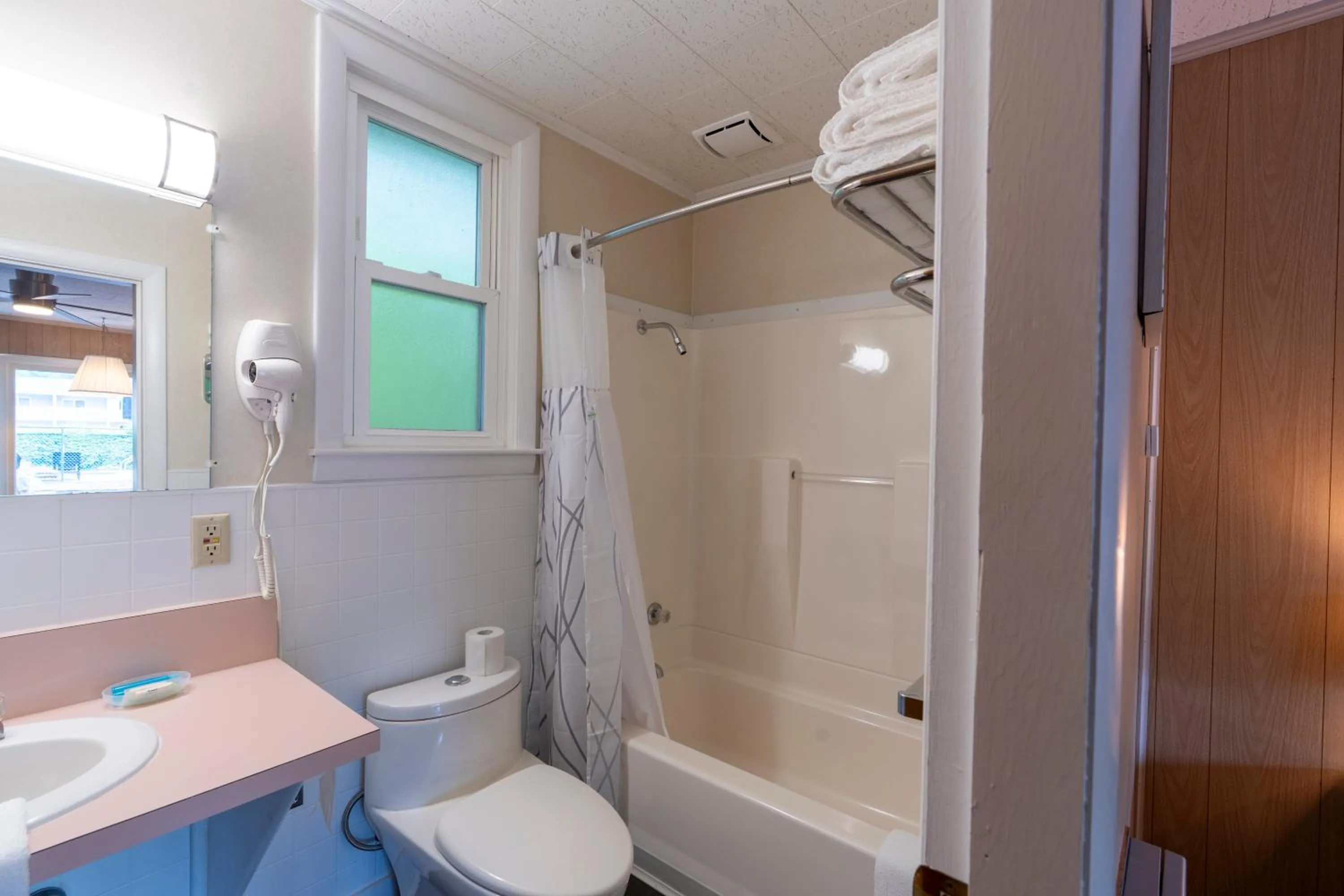 Mount Coolidge Motel