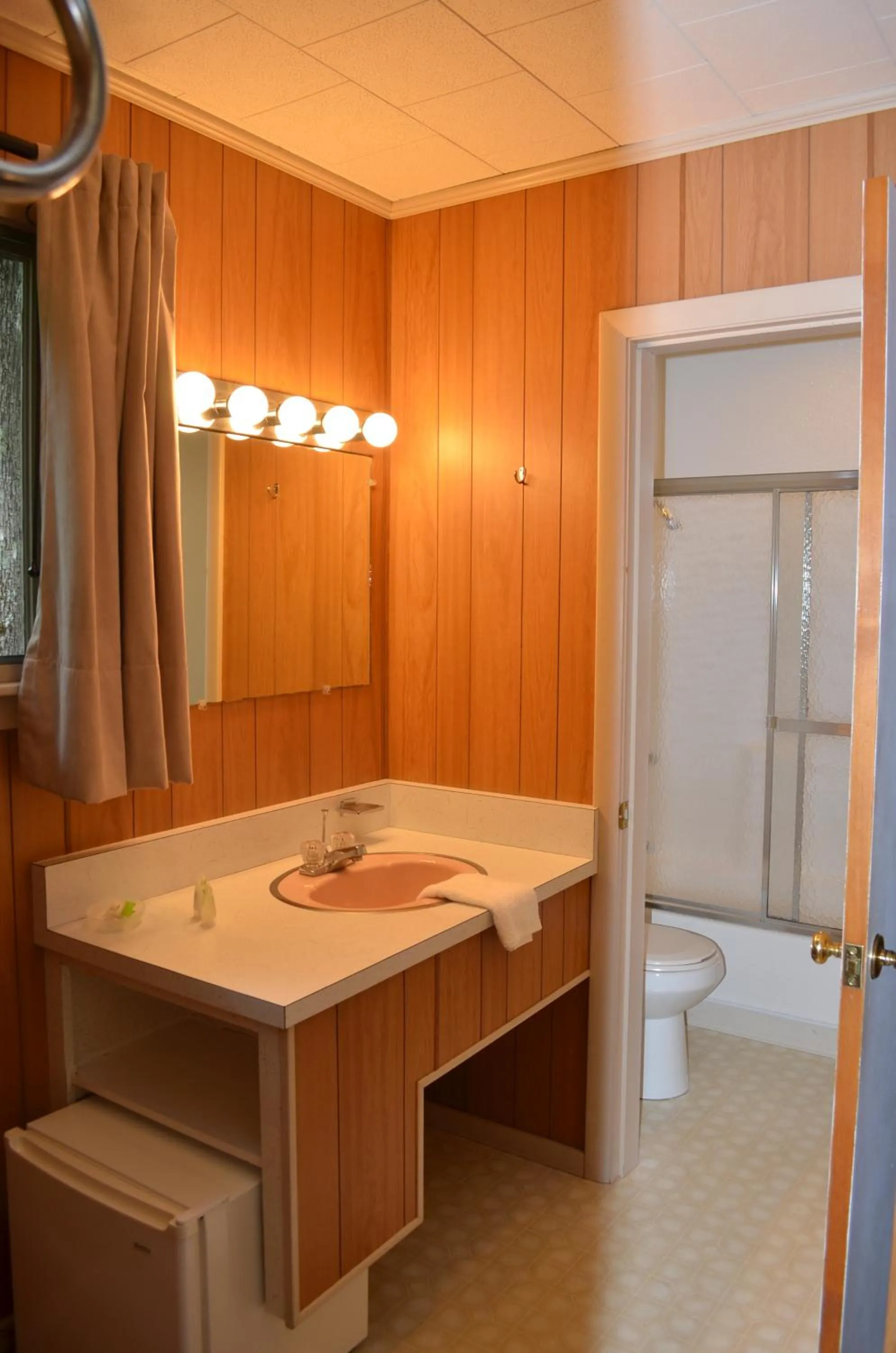 Mount Coolidge Motel