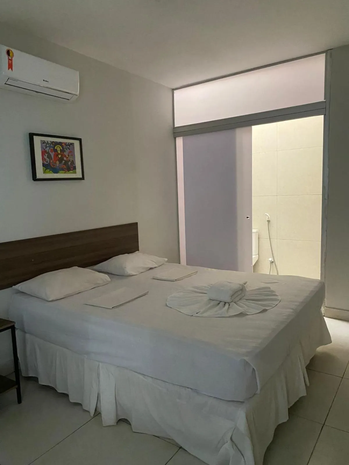 Bathroom, Bed in Verde Mar Pousada