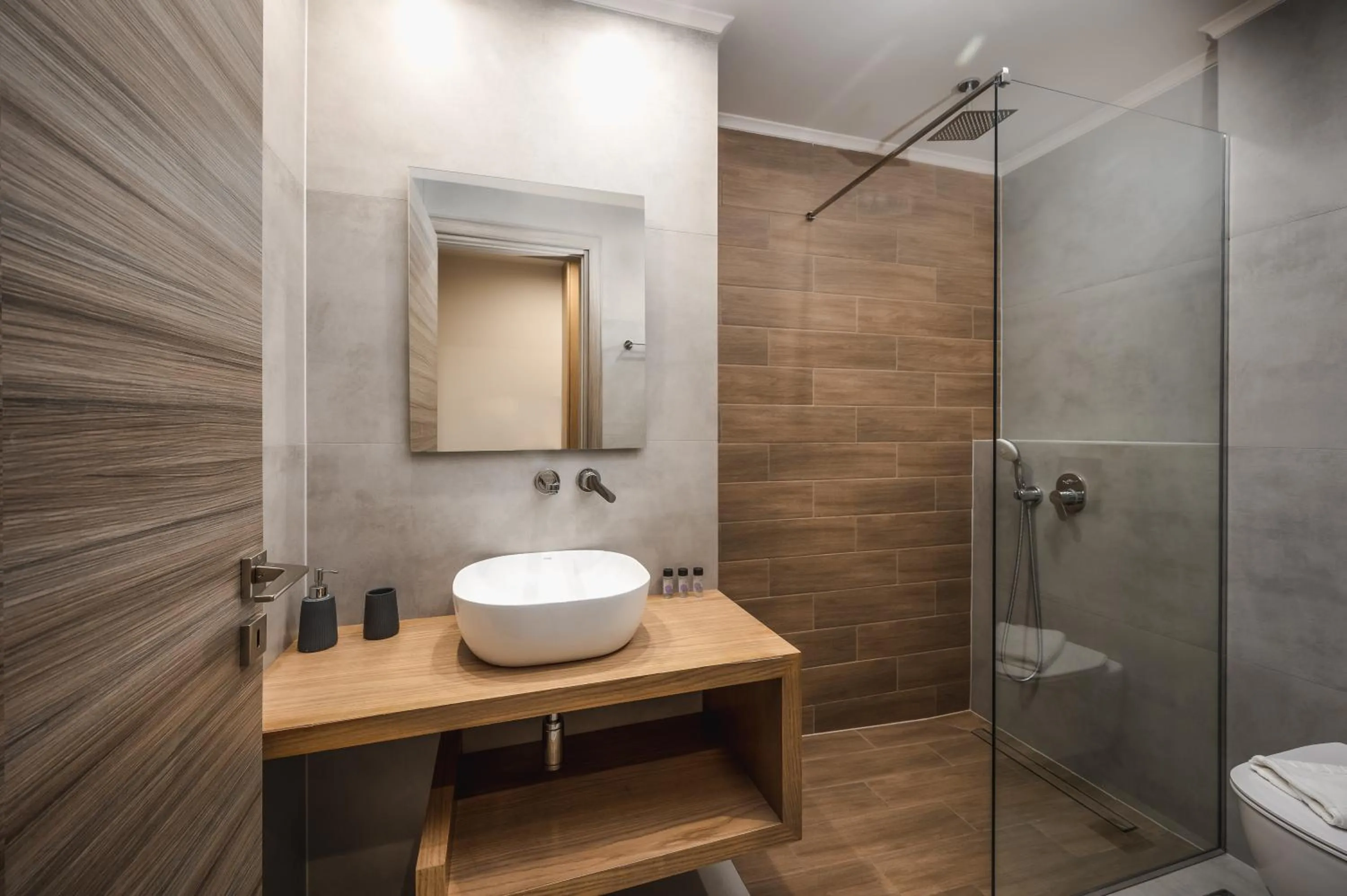 Shower in Vice Hotel