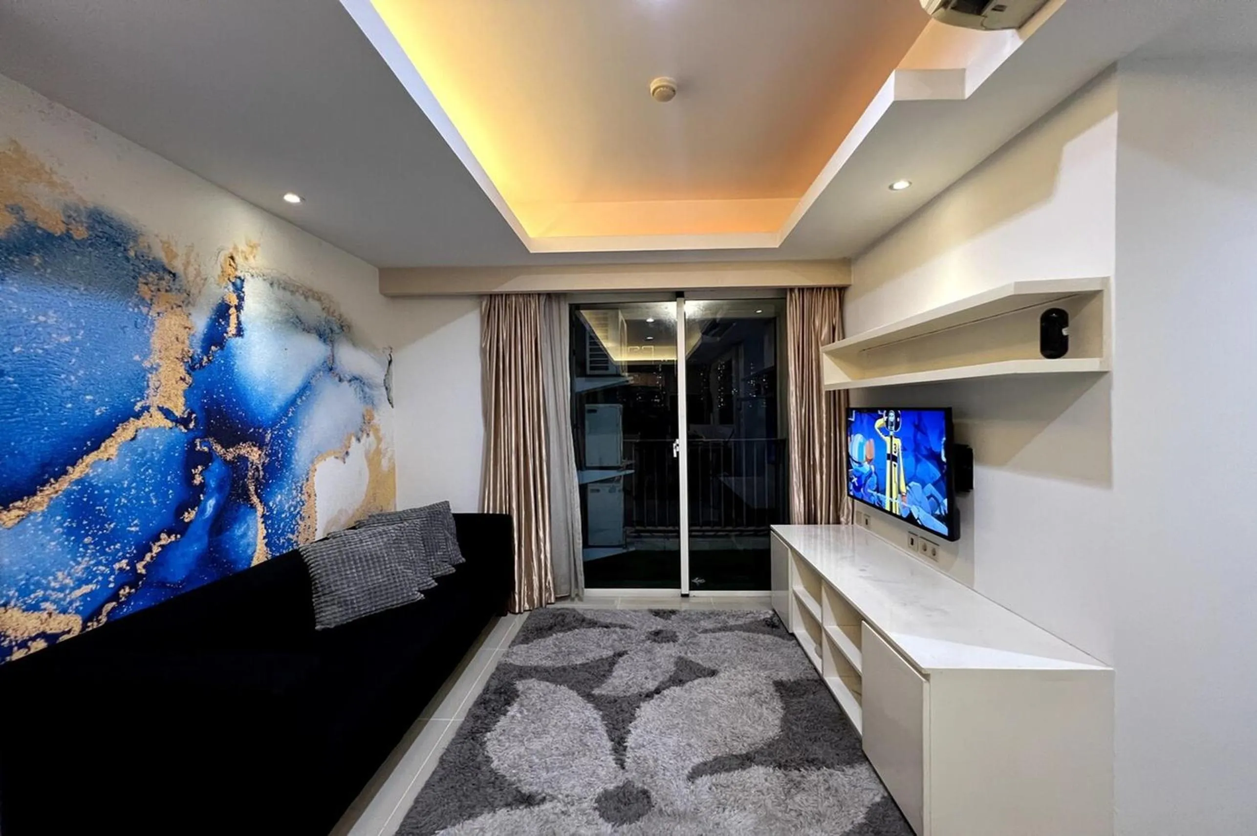 Two-Bedroom Apartment in Casa Grande Residence