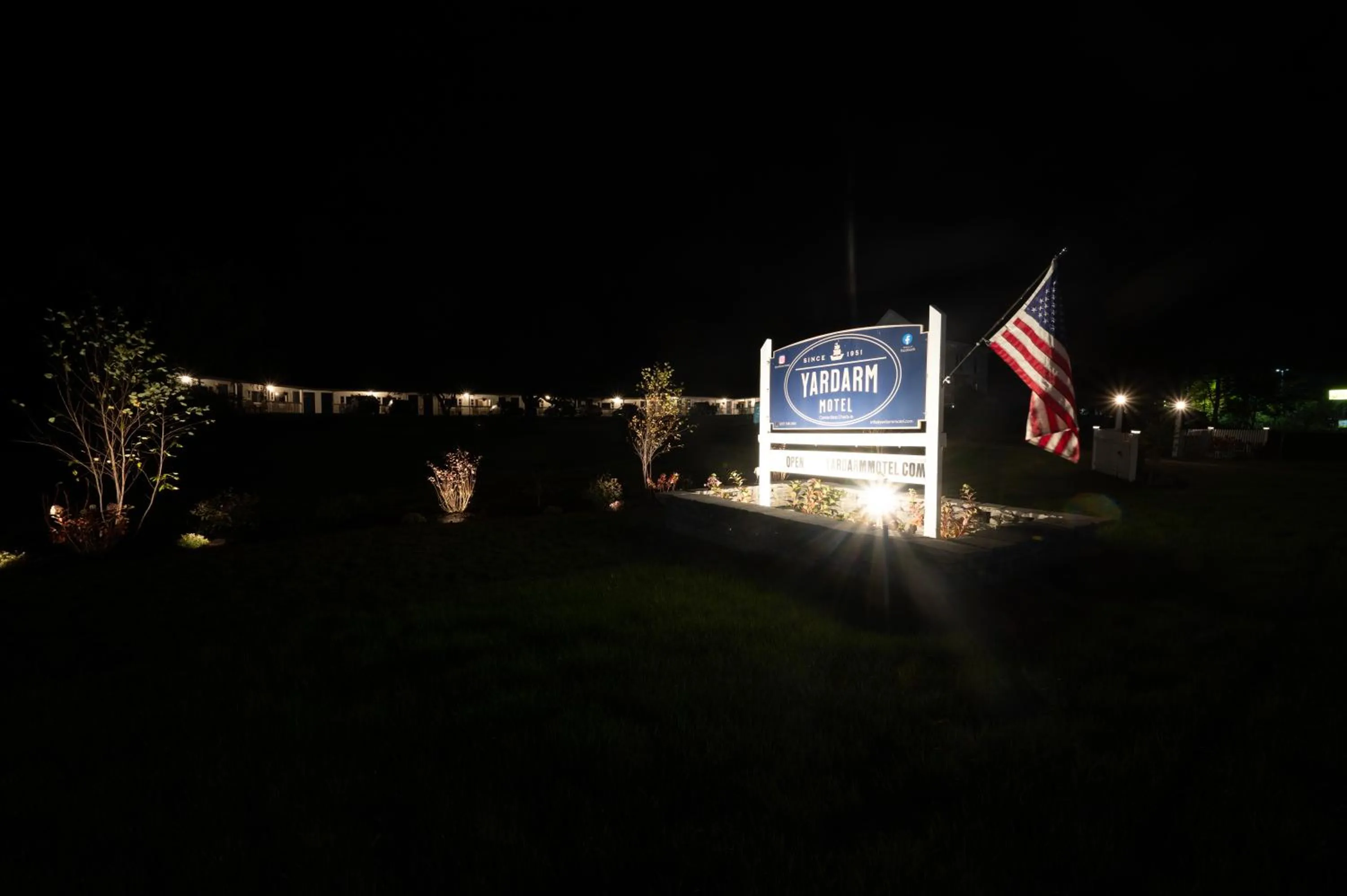 Property logo or sign in Yardarm Motel