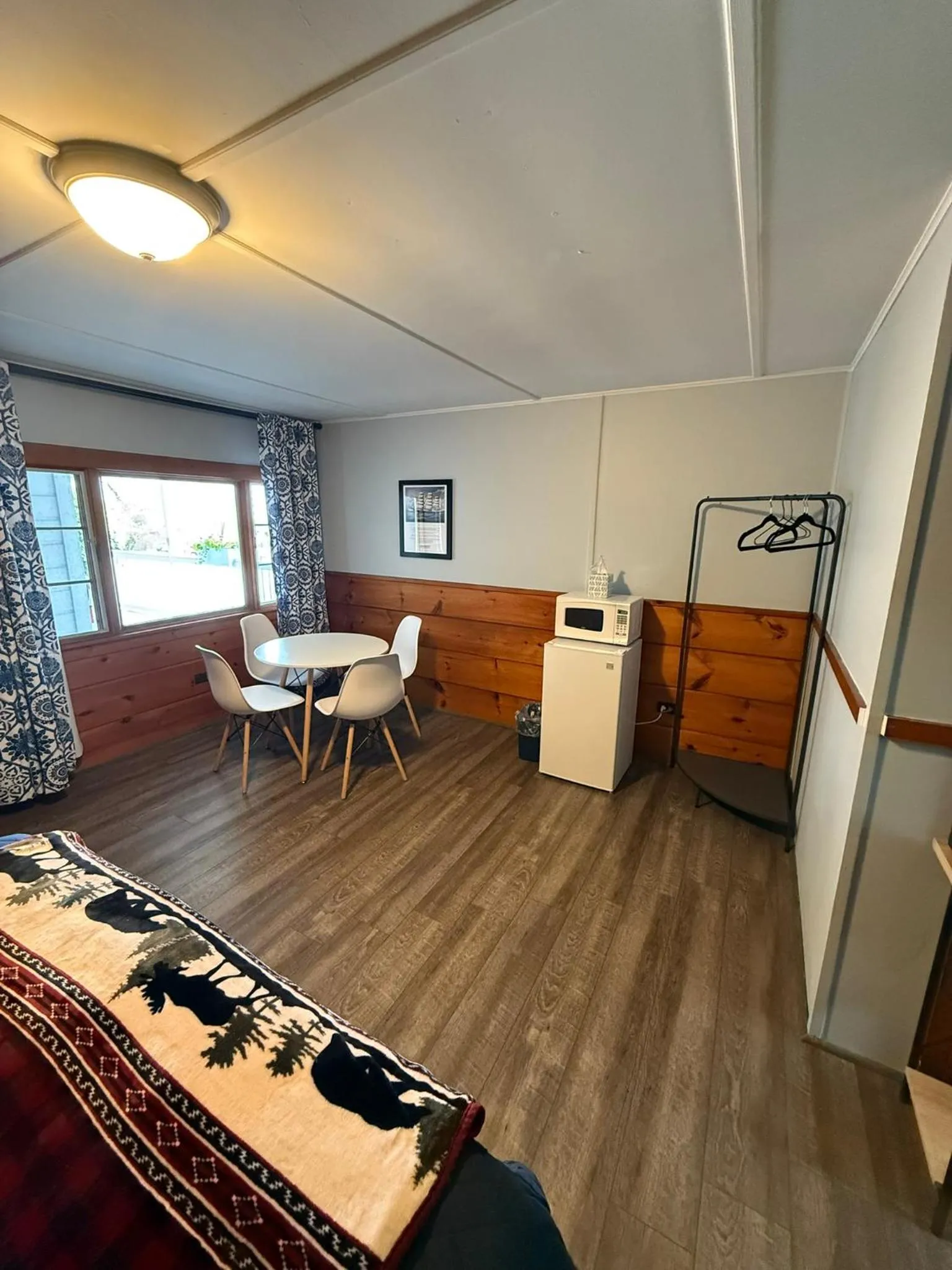 Bedroom in Yardarm Motel