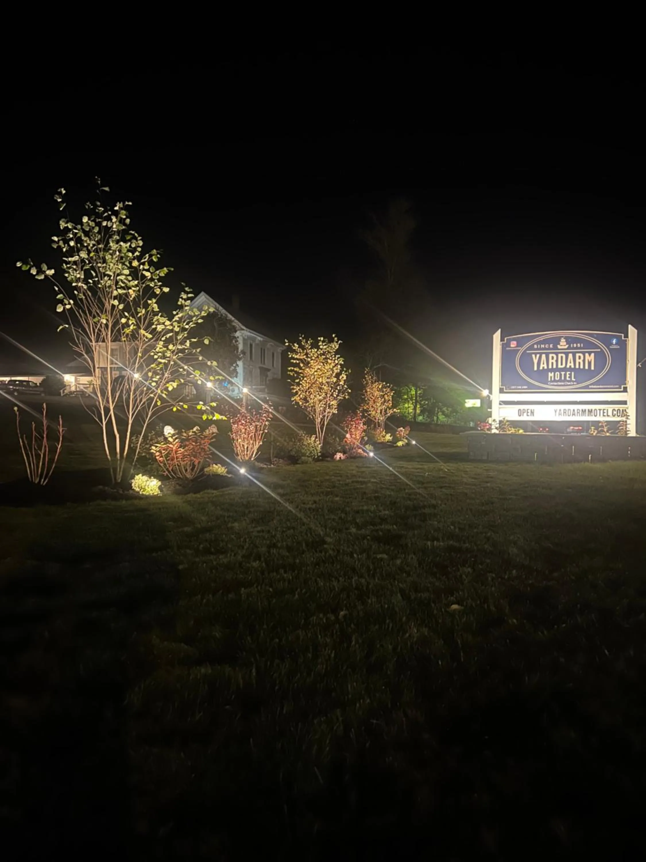Yardarm Motel