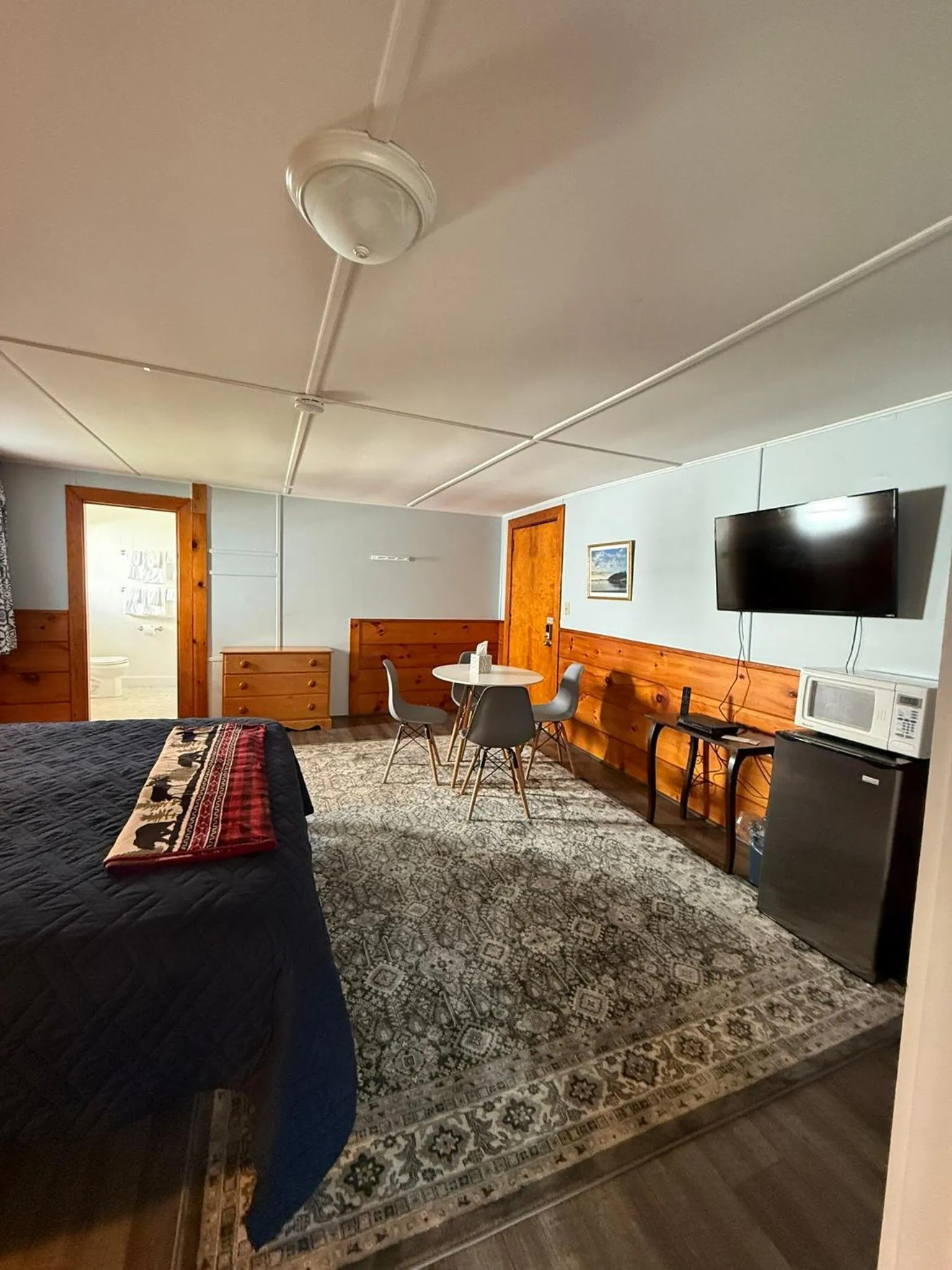 Bedroom, Bed in Yardarm Motel