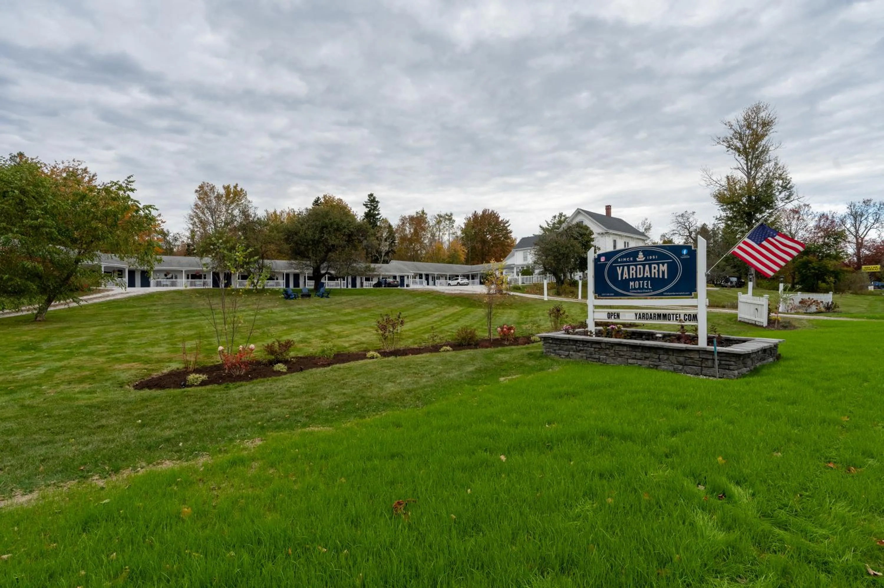 Yardarm Motel