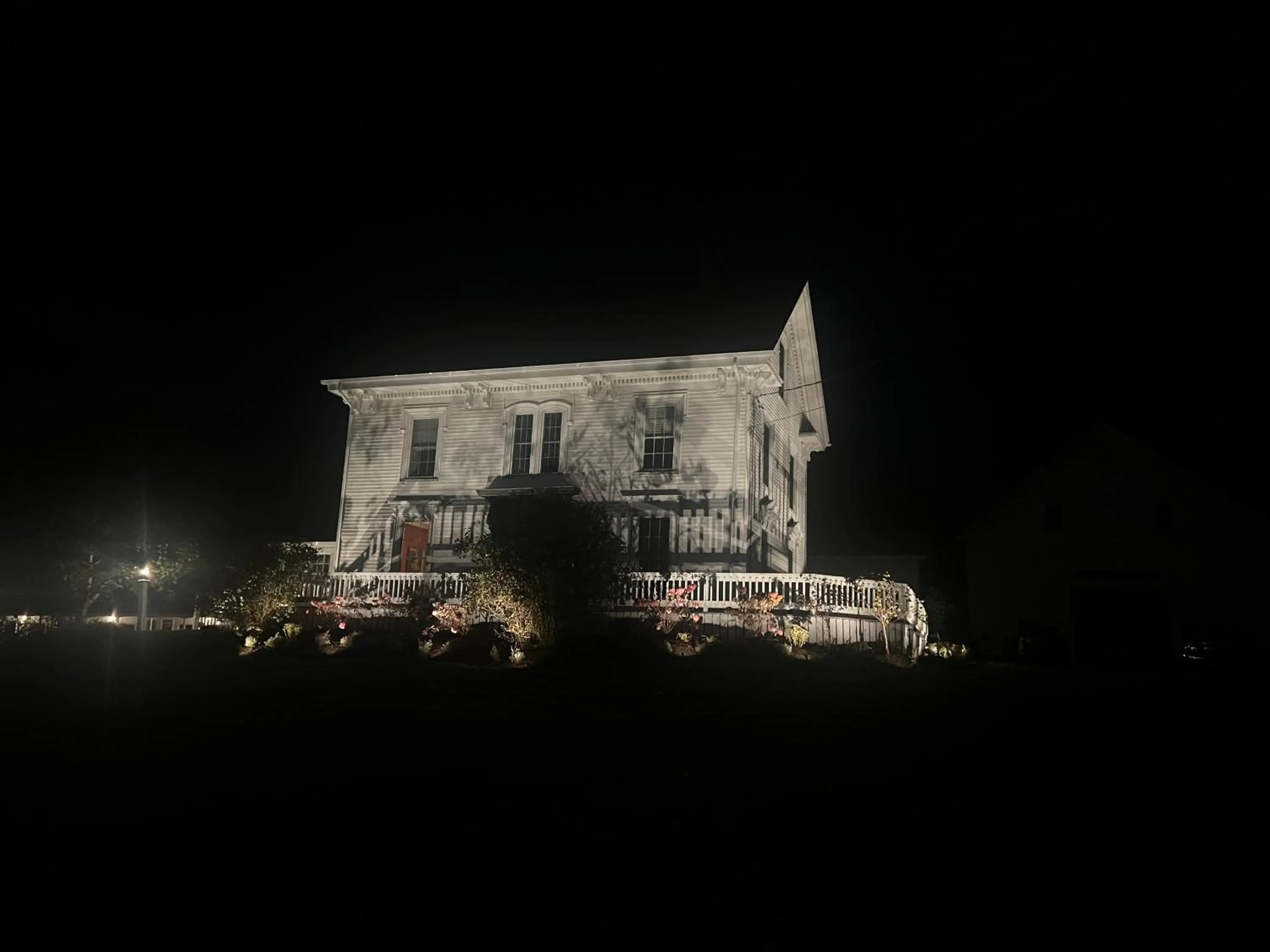 Yardarm Motel